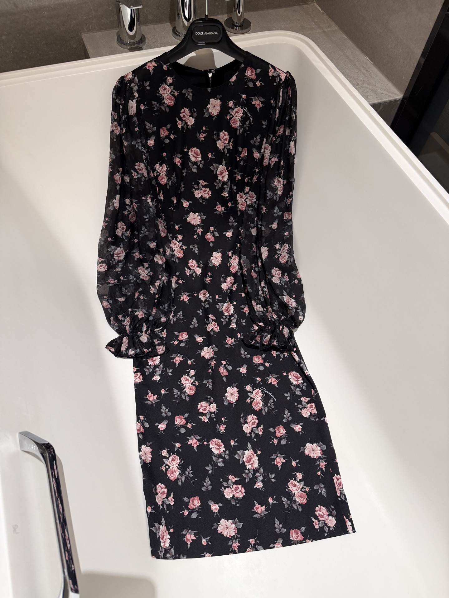 26早春新品❤️真丝缎面料连衣裙！今年大火的碎花系列！耐看不易过时现货36-38-40-42