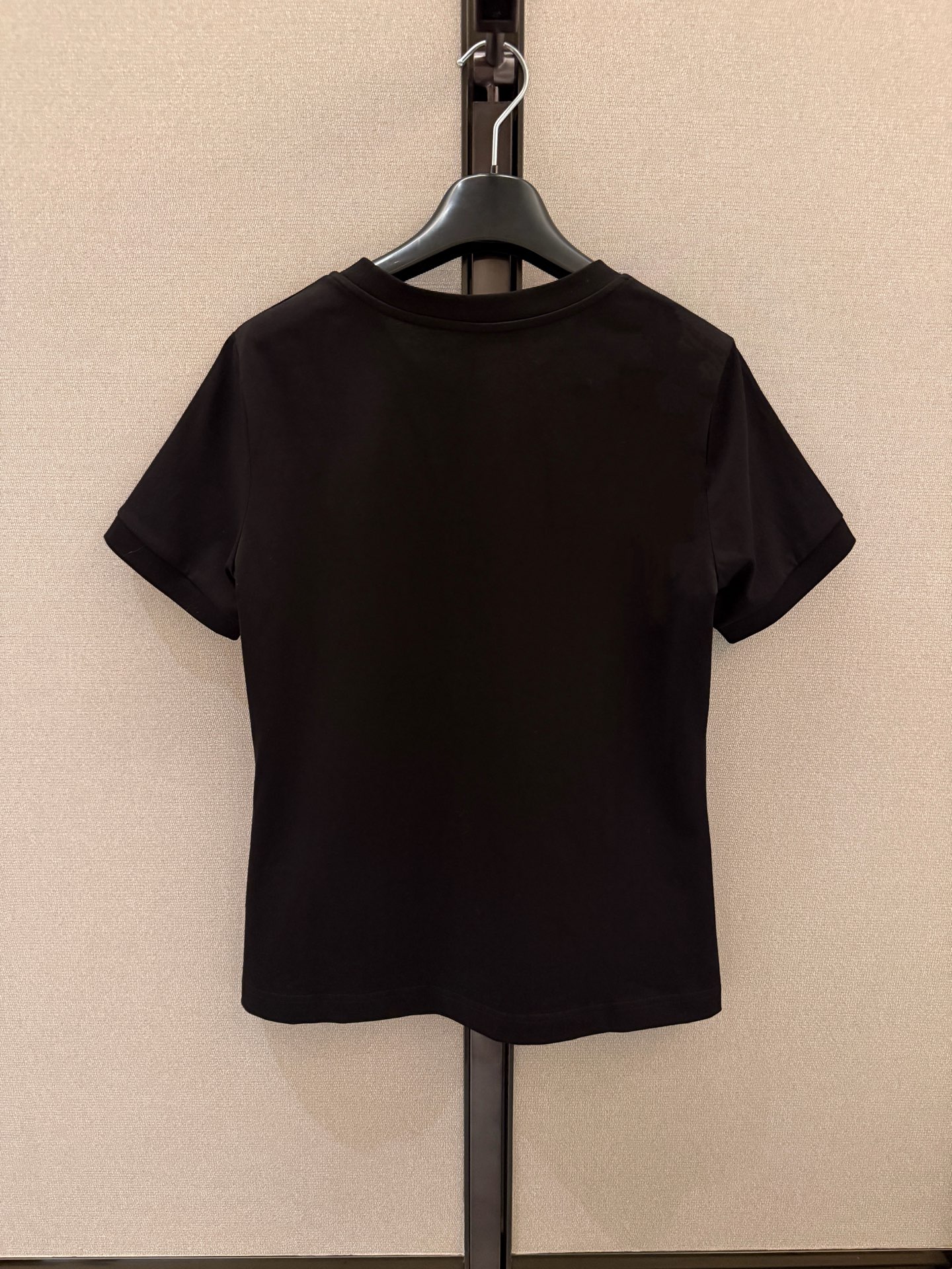 26春夏新款❤️纯棉logo刺绣T ➕真丝缎面料半裙！现货36-38-40-42 短袖