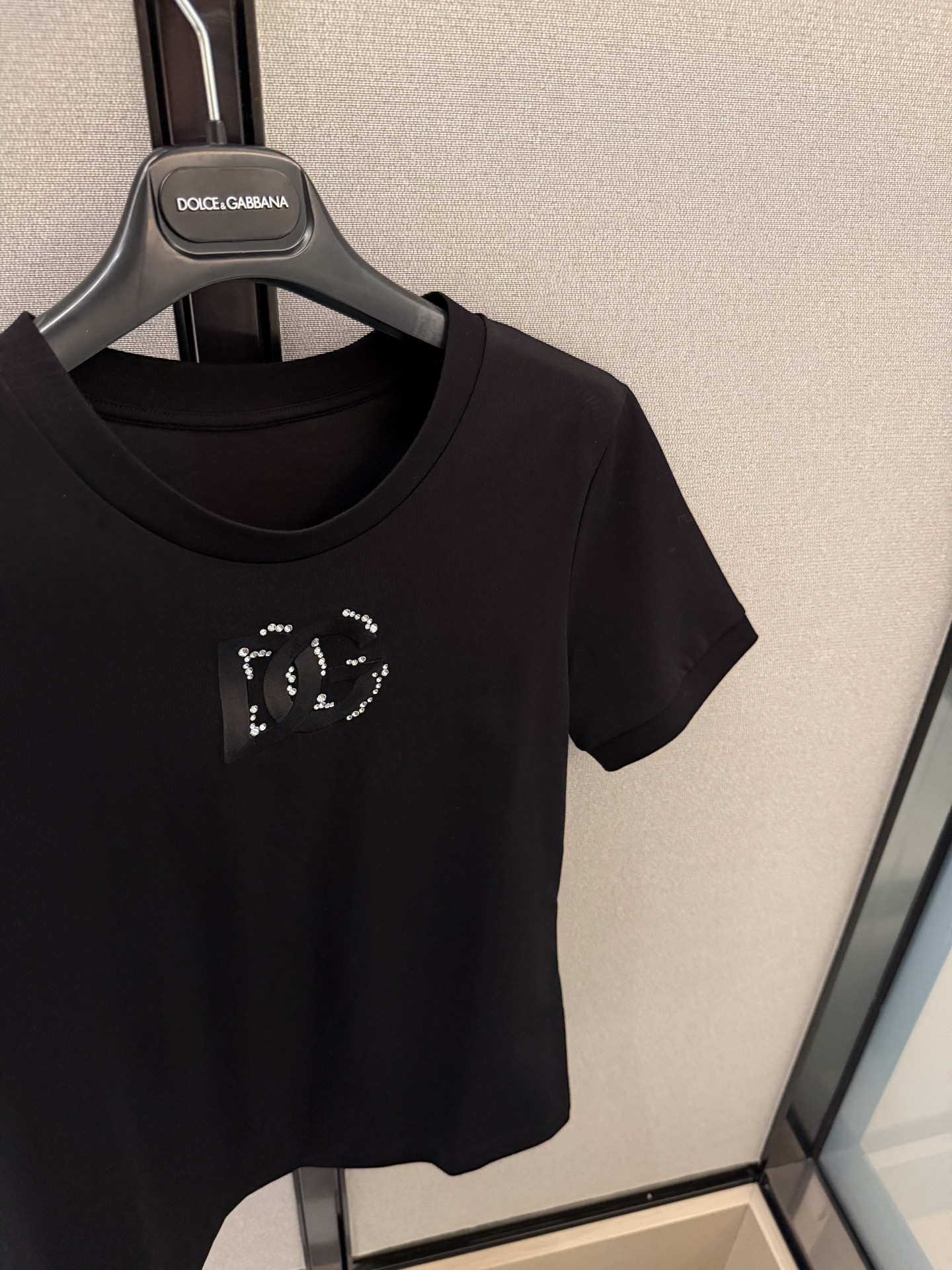 26春夏新款❤️纯棉logo刺绣T ➕真丝缎面料半裙！现货36-38-40-42 短袖