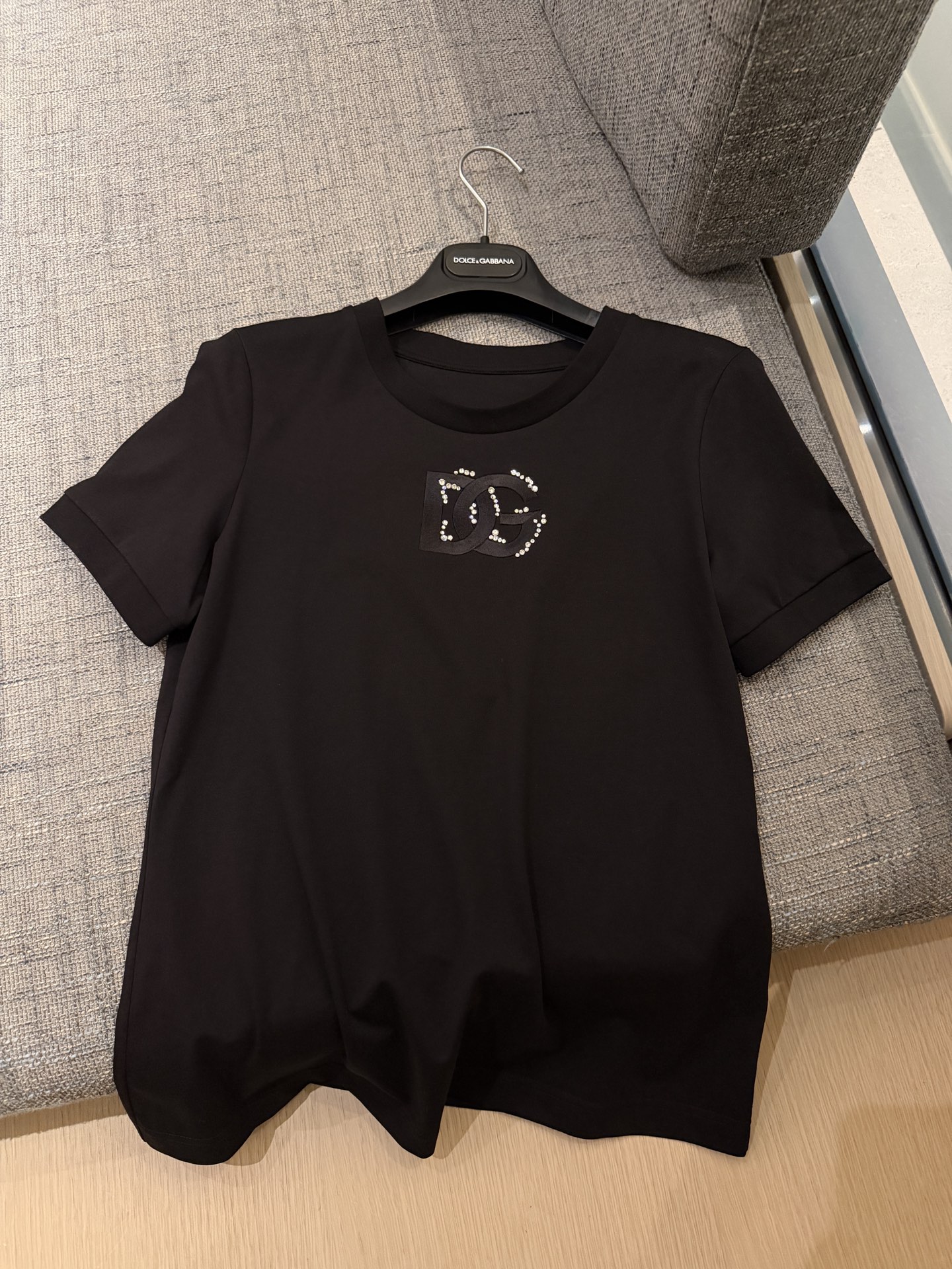 26春夏新款❤️纯棉logo刺绣T ➕真丝缎面料半裙！现货36-38-40-42 短袖