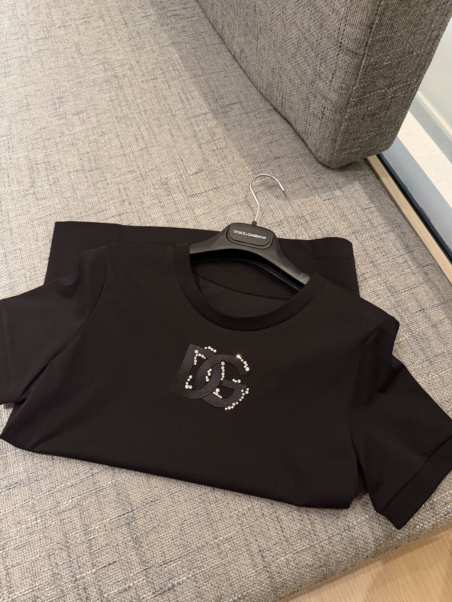 26春夏新款❤️纯棉logo刺绣T ➕真丝缎面料半裙！现货36-38-40-42 短袖