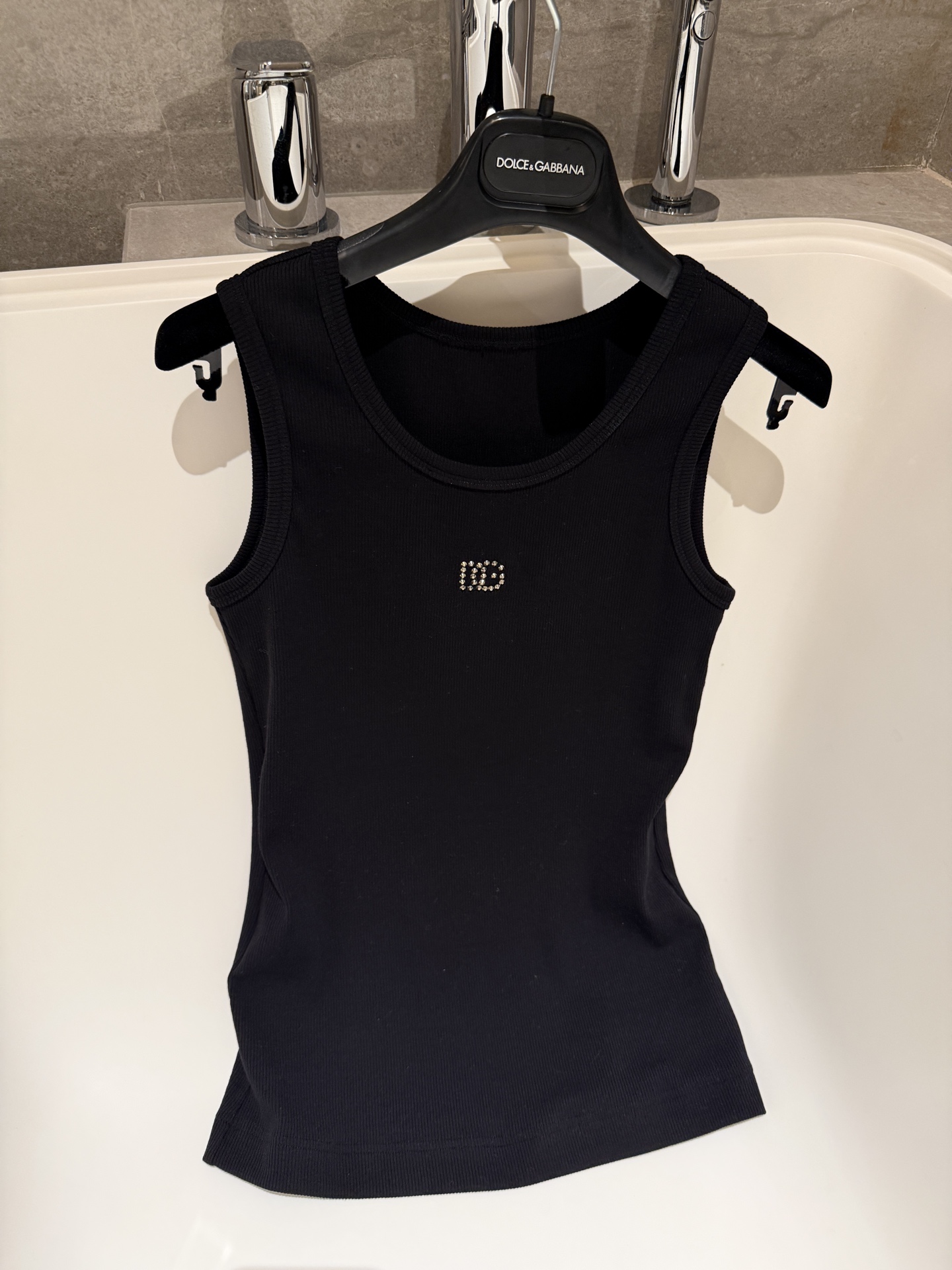 26春夏新款❤️绣字烫钻黑色logo小背心！百搭款！36-38-40-42