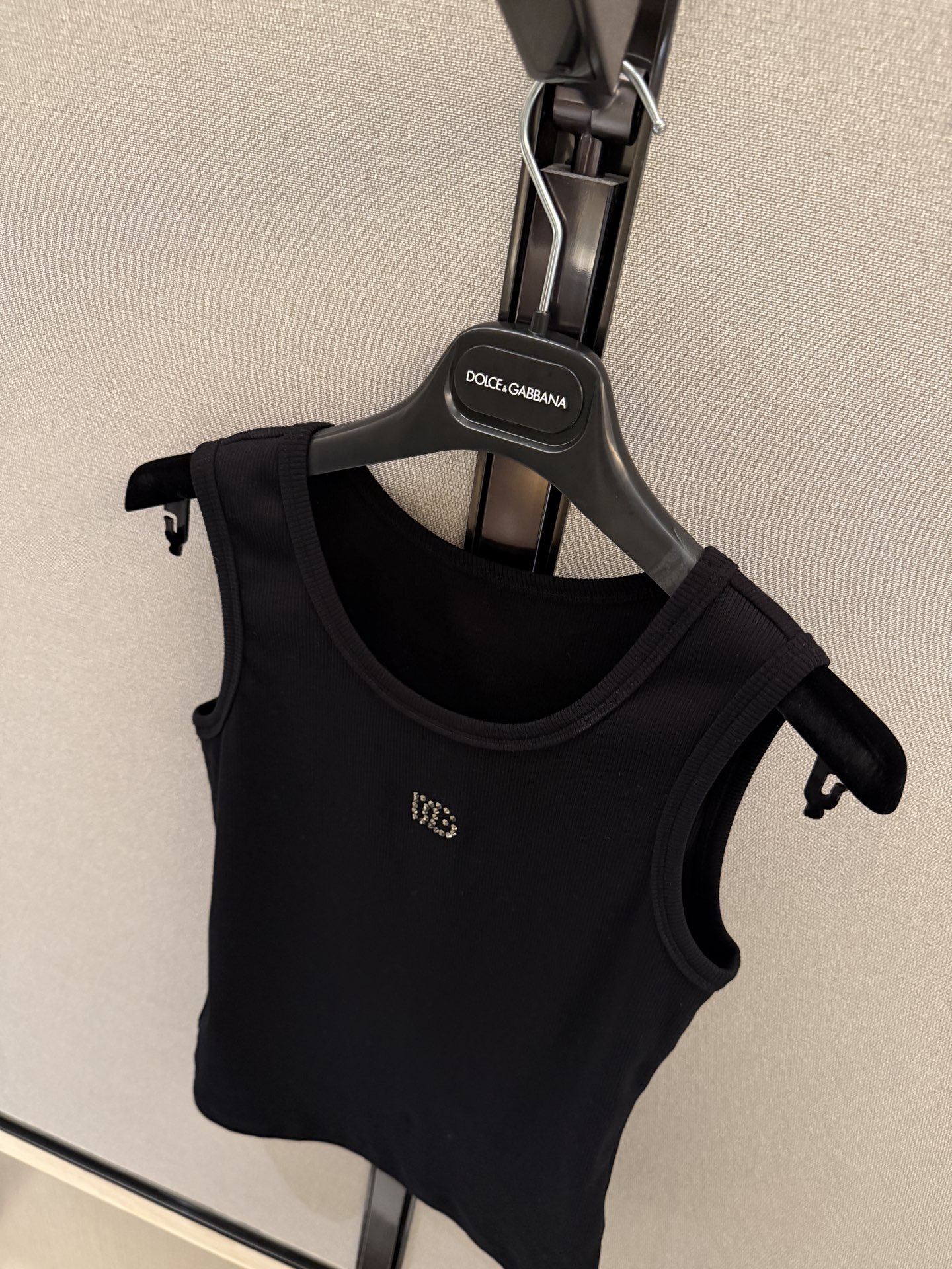 26春夏新款❤️绣字烫钻黑色logo小背心！百搭款！36-38-40-42