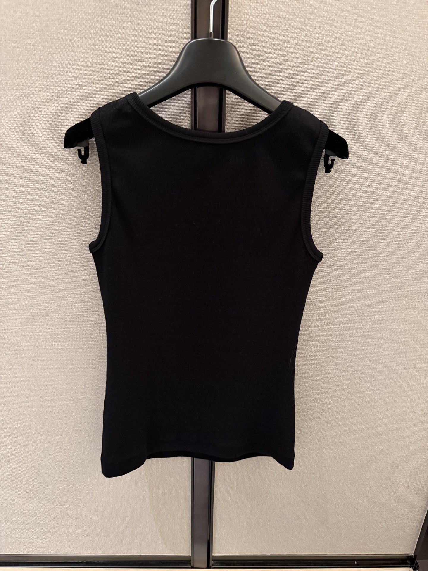 26春夏新款❤️绣字烫钻黑色logo小背心！百搭款！36-38-40-42