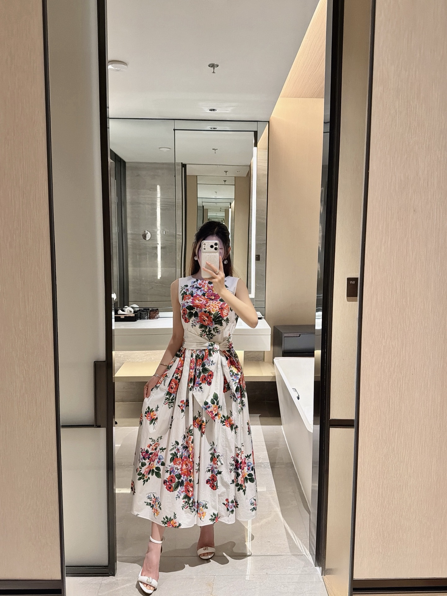 NO:739714,New floral dress for spring and summer 26!  Refreshing atmosphere!  Spot 36-38-40-42p,,skirts,1986090926春夏新款碎花连衣裙！清爽大气！现货36-38-40-42p,,skirts,,Women's clothing