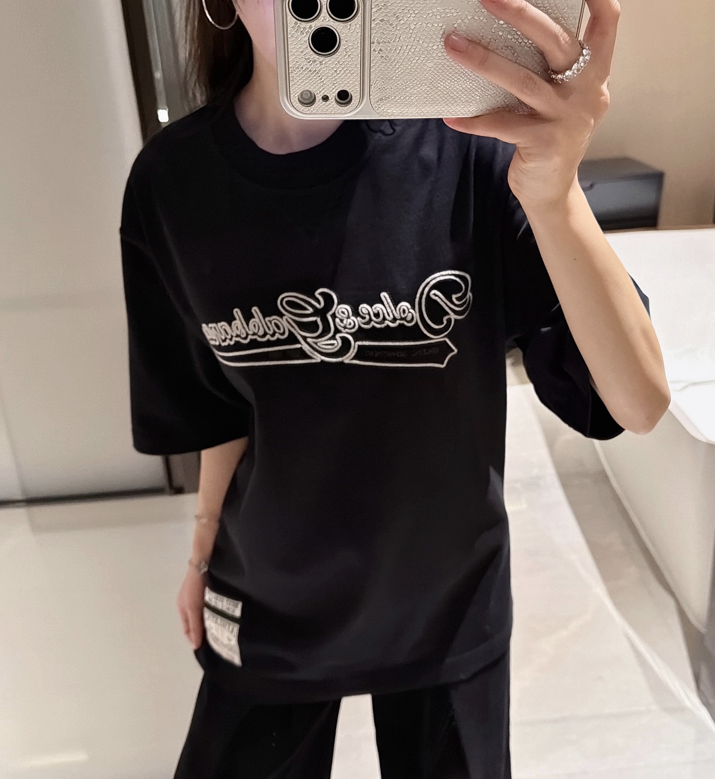 NO:740236,26 spring and summer new embroidered T, medium-sized models in stock 36-38-40-42p,,1986090926春夏新款刺绣T 中型款现货36-38-40-42p,,,Women's clothing