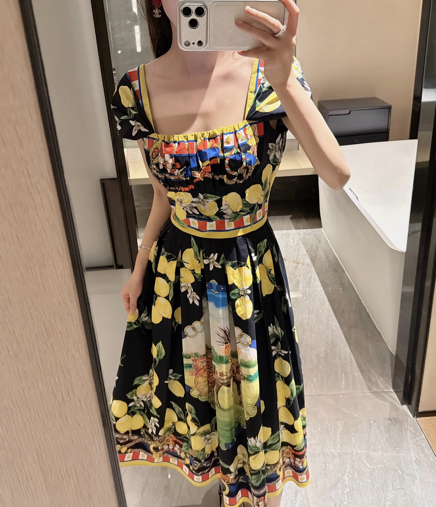 NO:751924,26 spring and summer new year of horse carriage series lemon pattern design dress!  Spot 36-38-40-42,,skirts,1986090926春夏新款马年马车系列柠檬图案设计连衣裙！现货36-38-40-42,,skirts,,Women's clothing