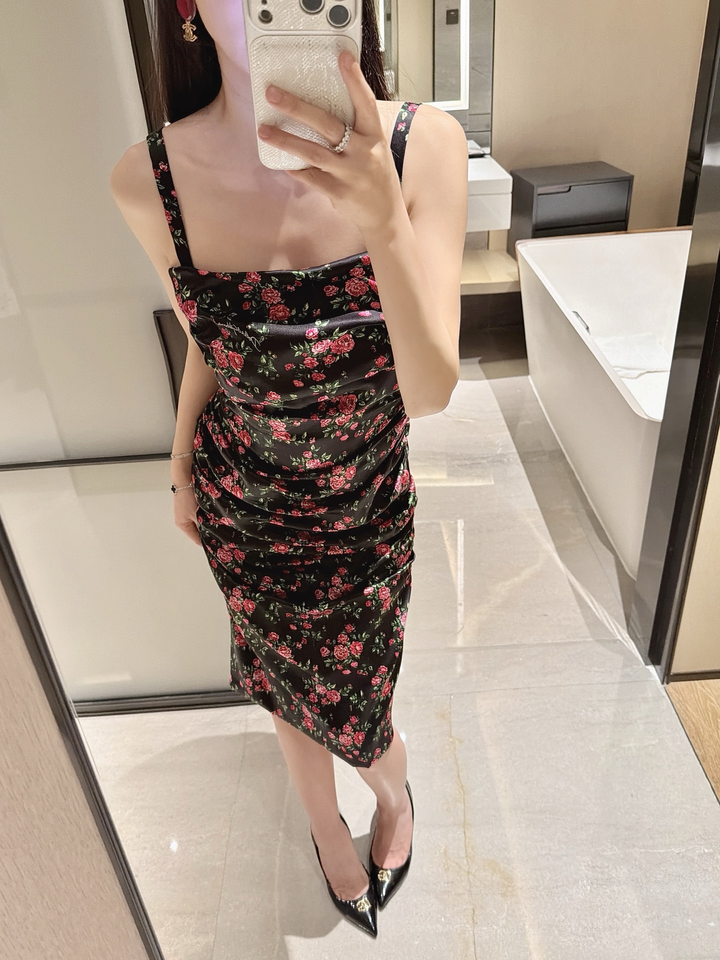 NO:753482,26 spring and summer new silk suspender waist slimming dress!  Spot 36-38-40-42p,,skirts,real silk,1986090926春夏新款真丝吊带收腰显瘦连衣裙！现货36-38-40-42p,,skirts,real silk,,Women's clothing