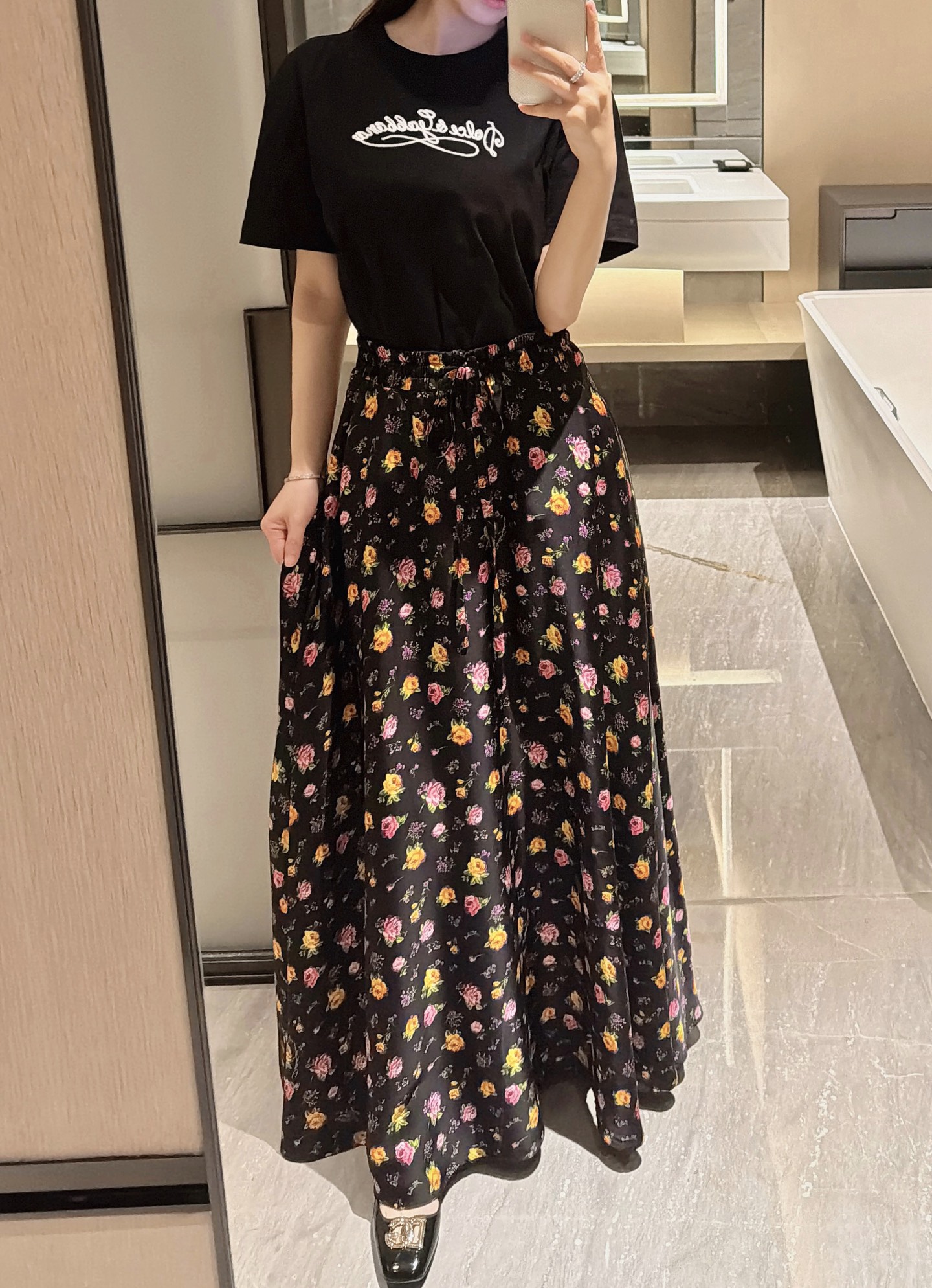 NO:757027,26 spring and summer new 19mm double bridge silk printed large hem skirt in stock 36-38-40-42,,skirts,real silk,1986090926春夏新款19mm双桥真丝印花大摆半裙现货36-38-40-42,,skirts,real silk,,Women's clothing