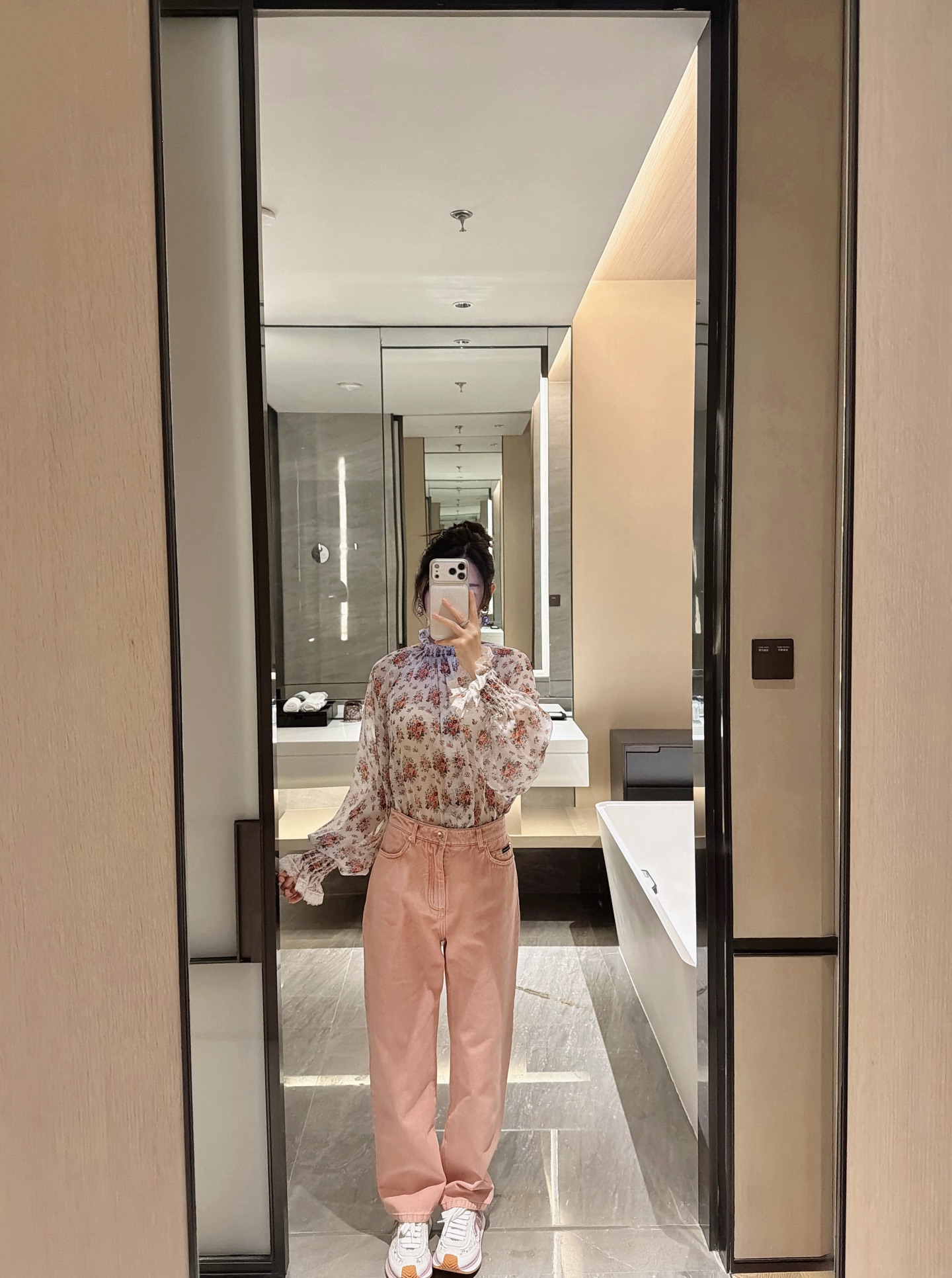 NO:761244,26 spring and summer new silk chiffon fabric shirt!  Small floral and versatile orders are being shipped 36-38-40-42, real silk,1986090926春夏新款真丝雪纺面料衬衣！小碎花百搭排单陆续出货36-38-40-42,,real silk,,Women's clothing