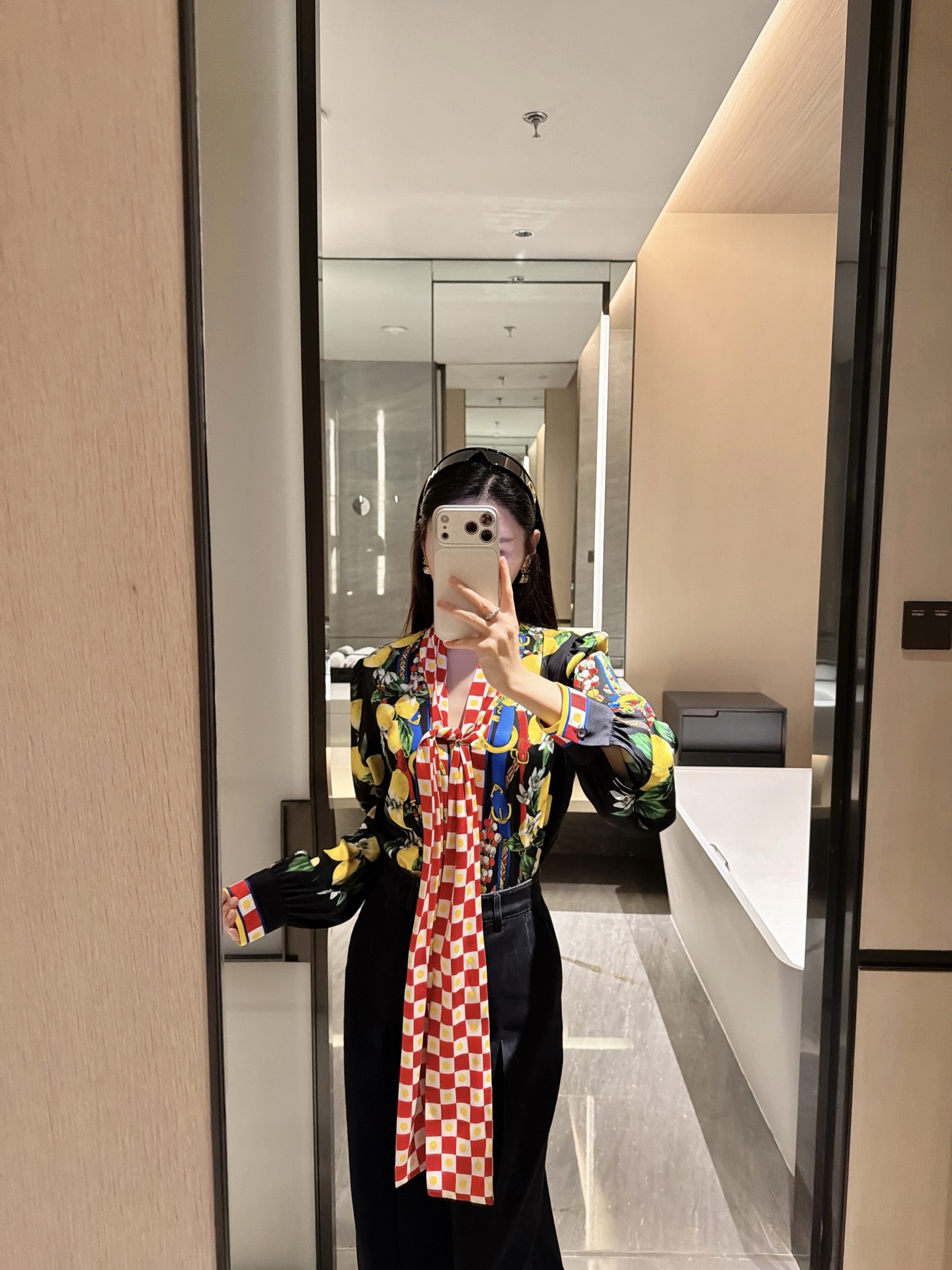 NO:762316,26 spring and summer new silk carriage series, matched with ribbons, more gentle and elegant, ready-made 36-38-40-42,, real silk,1986090926春夏新款真丝马车系列 搭配飘带更加温柔飘逸现货36-38-40-42,,real silk,,Women's clothing