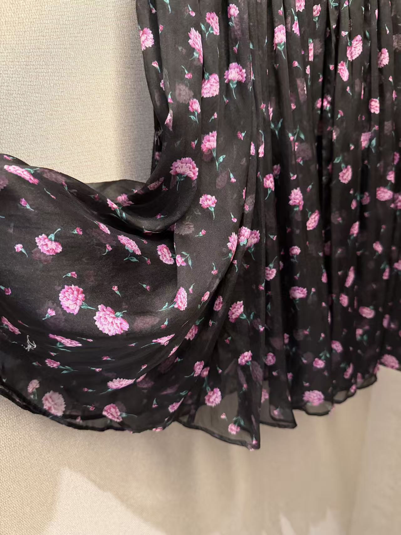 26春夏新款❤️真丝套装半裙是双层真丝印花面料现货36-38-40-42 半裙