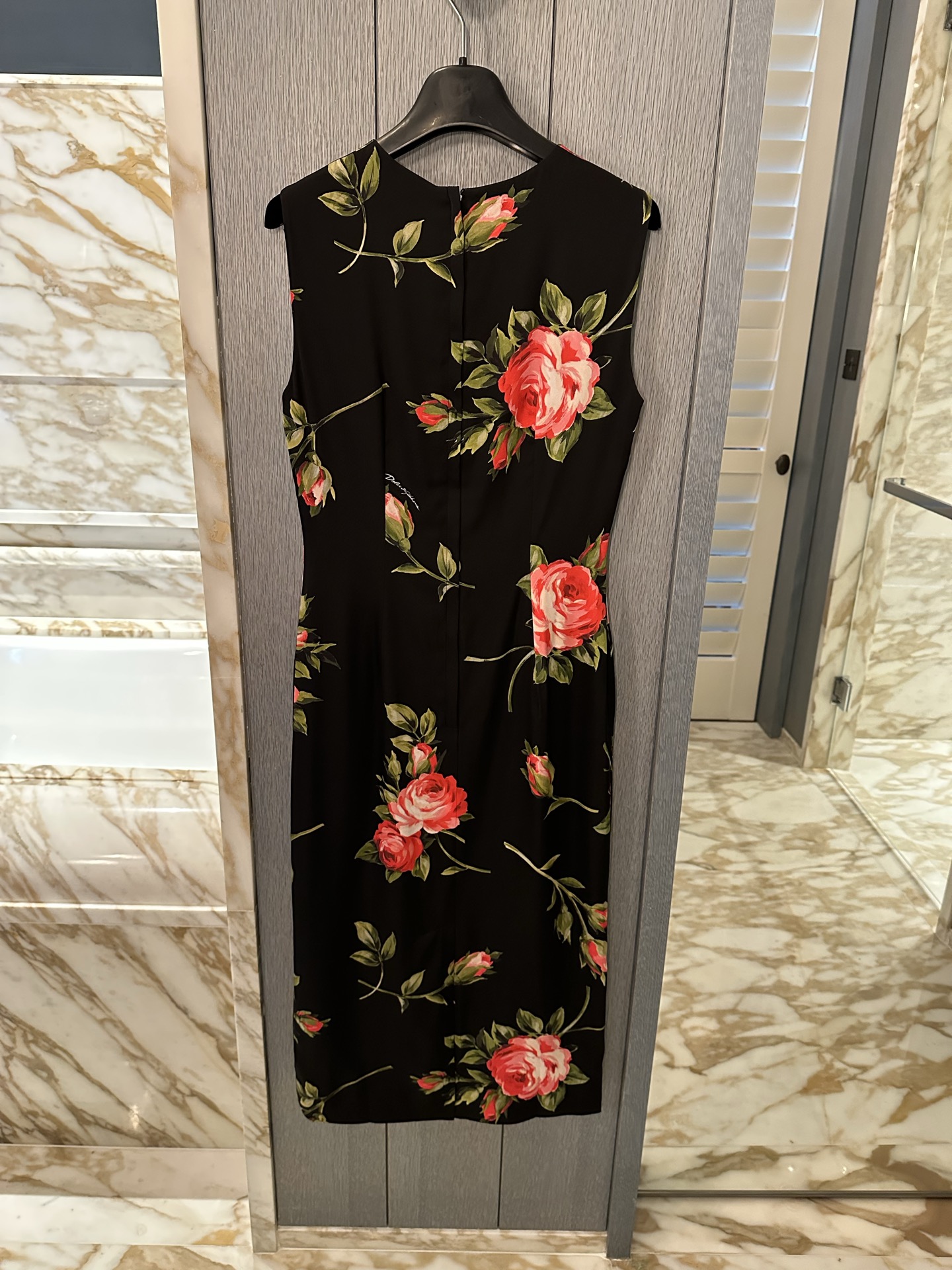 26春夏新款❤️真丝玫瑰地位印花连衣裙现货36-38-40-42