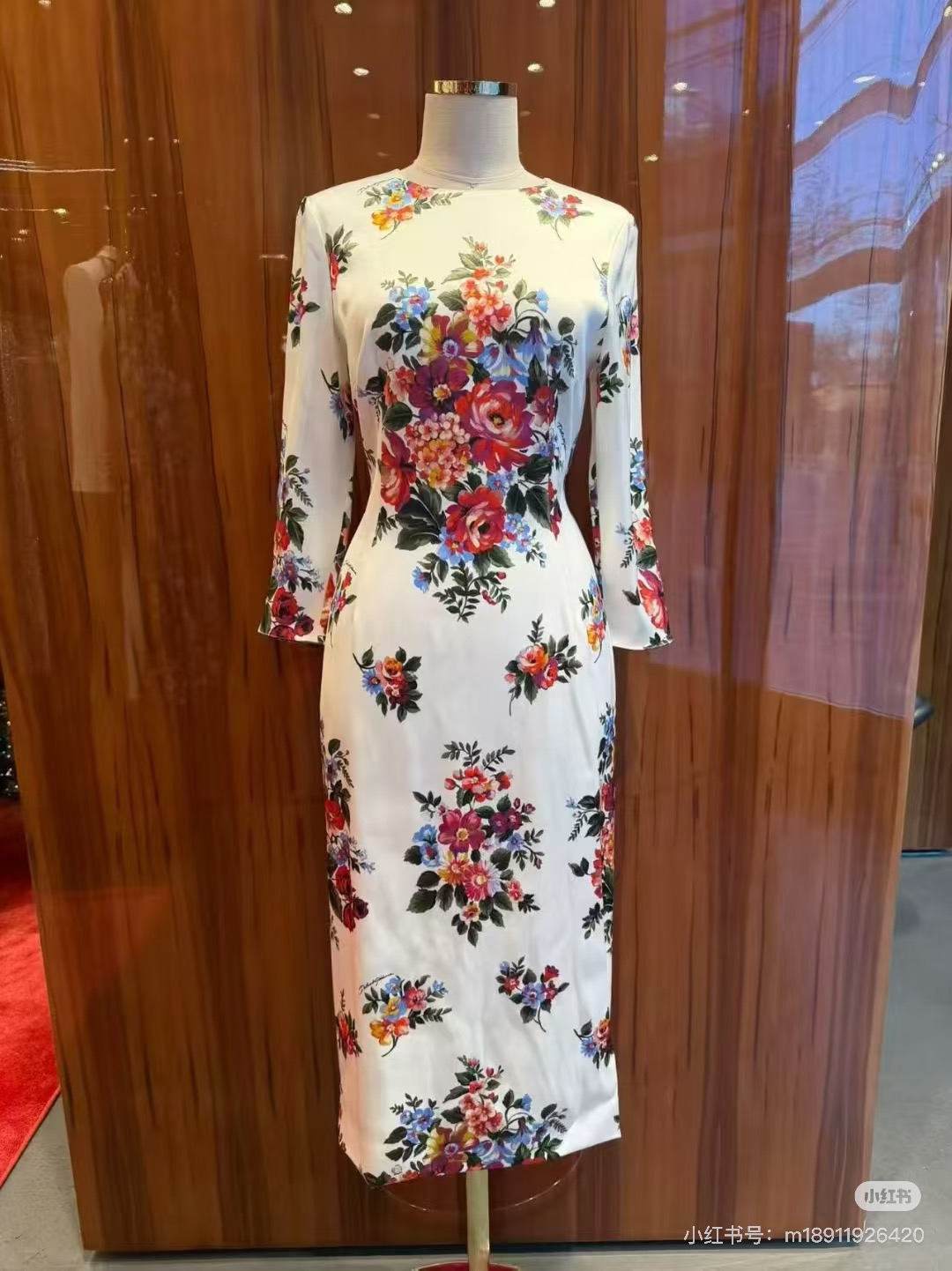26春夏新款❤️定位印花连衣裙！里外全真丝面料！现货36-38-40-42