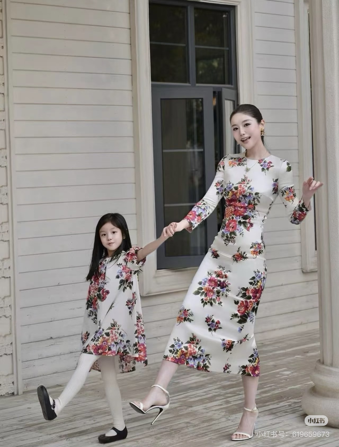 26春夏新款❤️定位印花连衣裙！里外全真丝面料！现货36-38-40-42