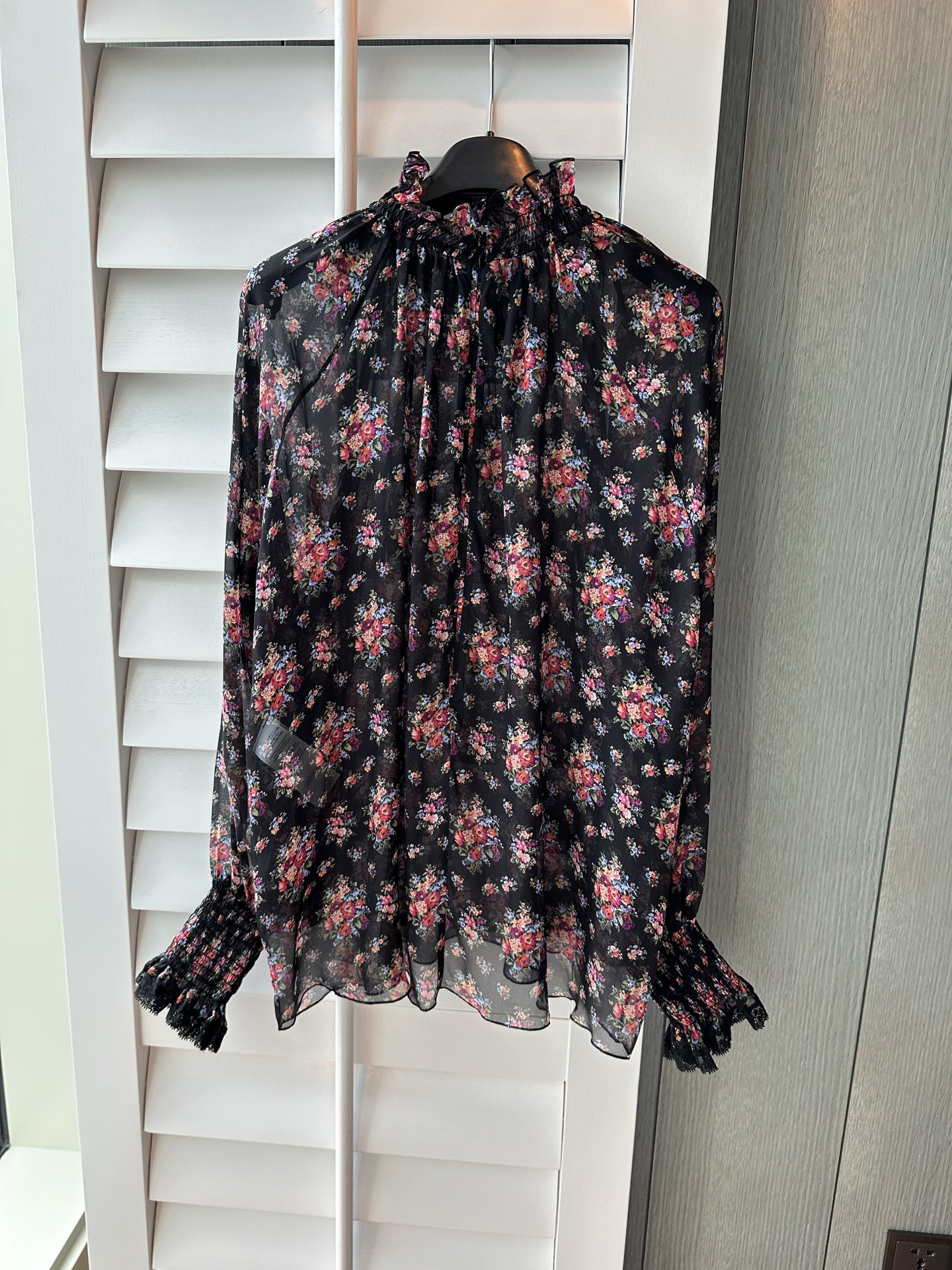 26春夏新款❤️真丝雪纺面料衬衣！小碎花百搭现货36-38-40-42