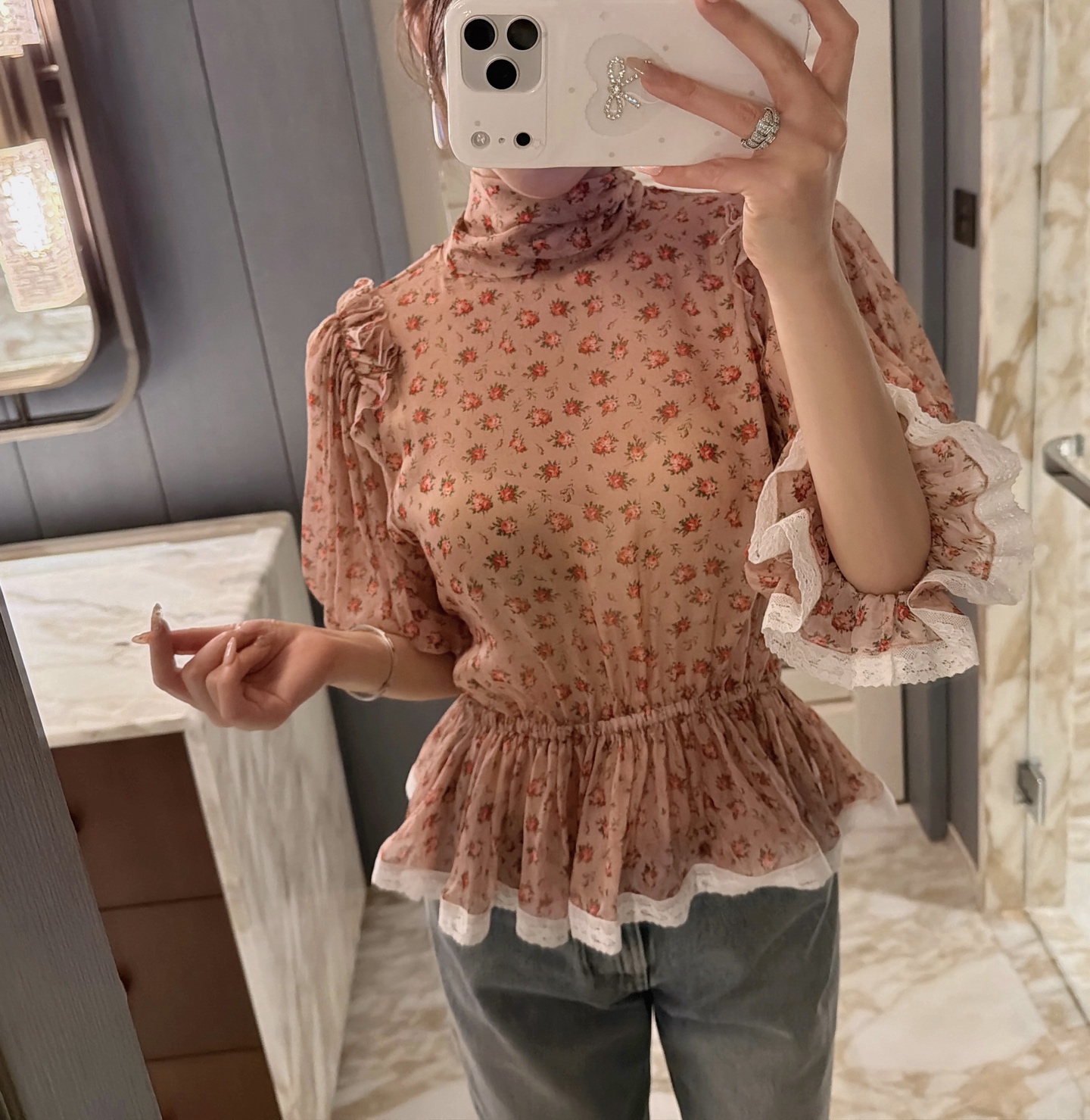 NO:797978,New spring and summer 36 silk floral tops!  Spot 36-38-40-42,,real silk,1986090936春夏新款真丝碎花上衣！现货36-38-40-42,,real silk,,Women's clothing