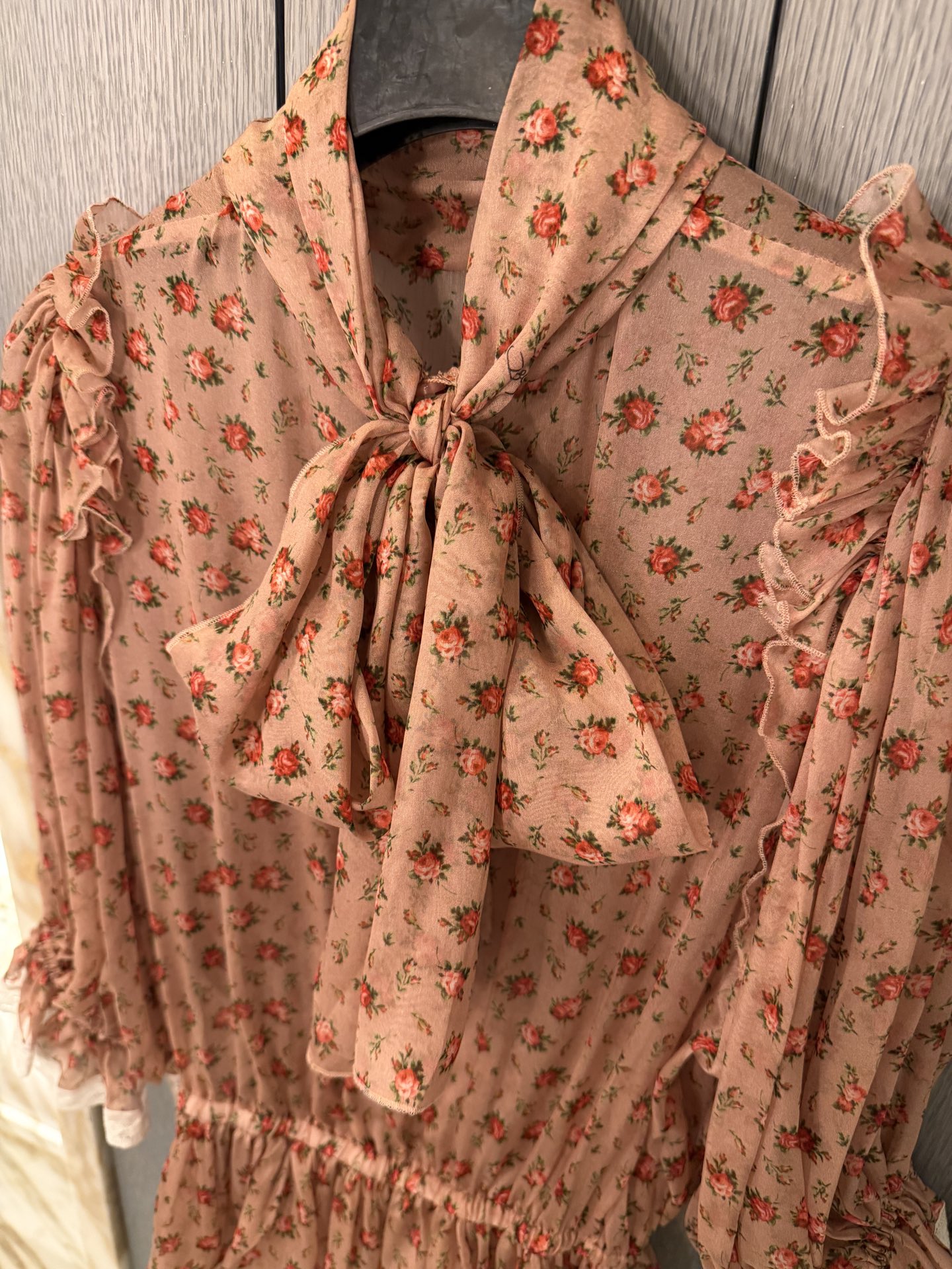 36春夏新款❤️真丝碎花上衣！现货36-38-40-42