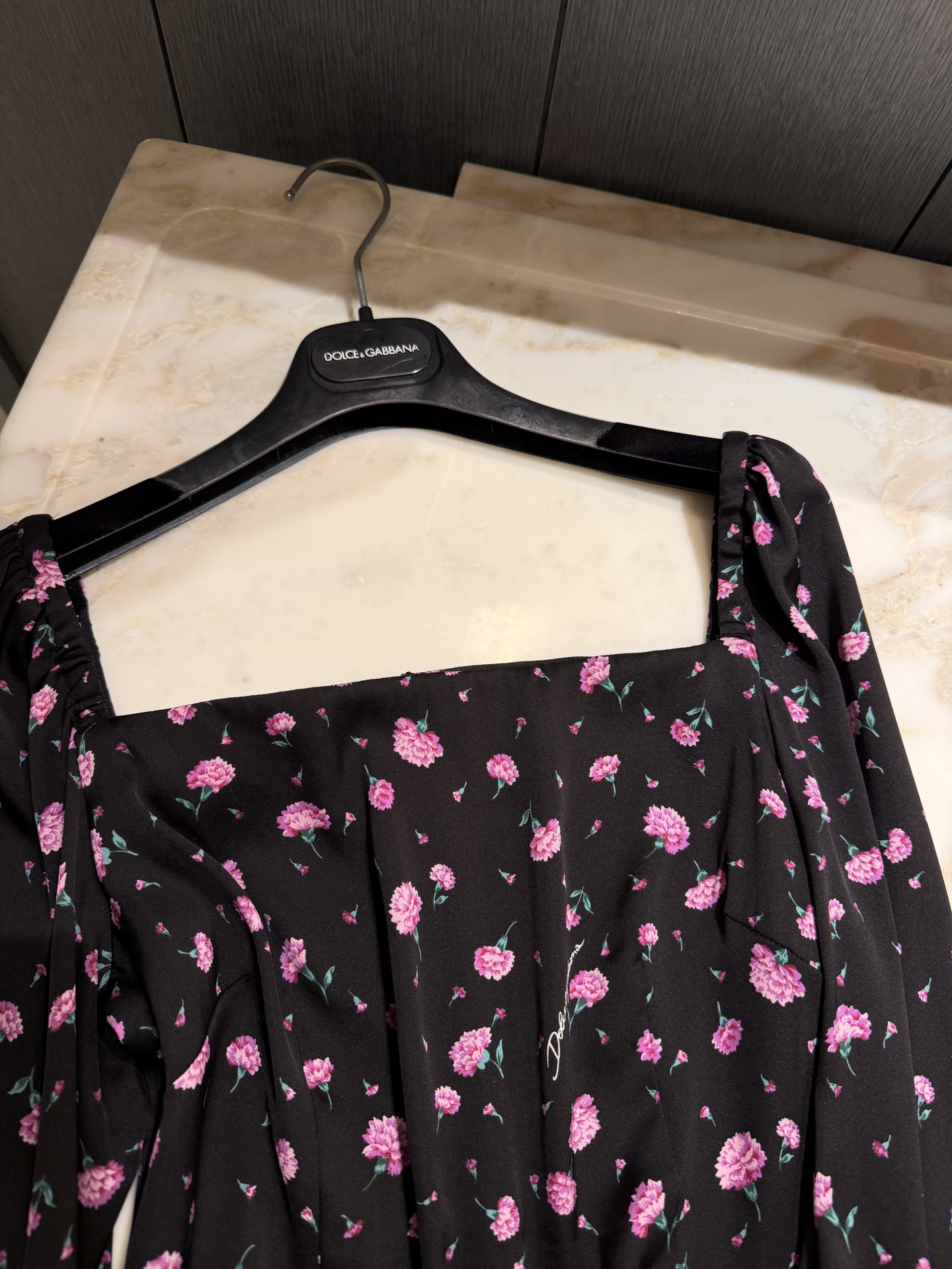 26春夏新款❤️真丝碎花上衣！时尚短款36-38-40-42