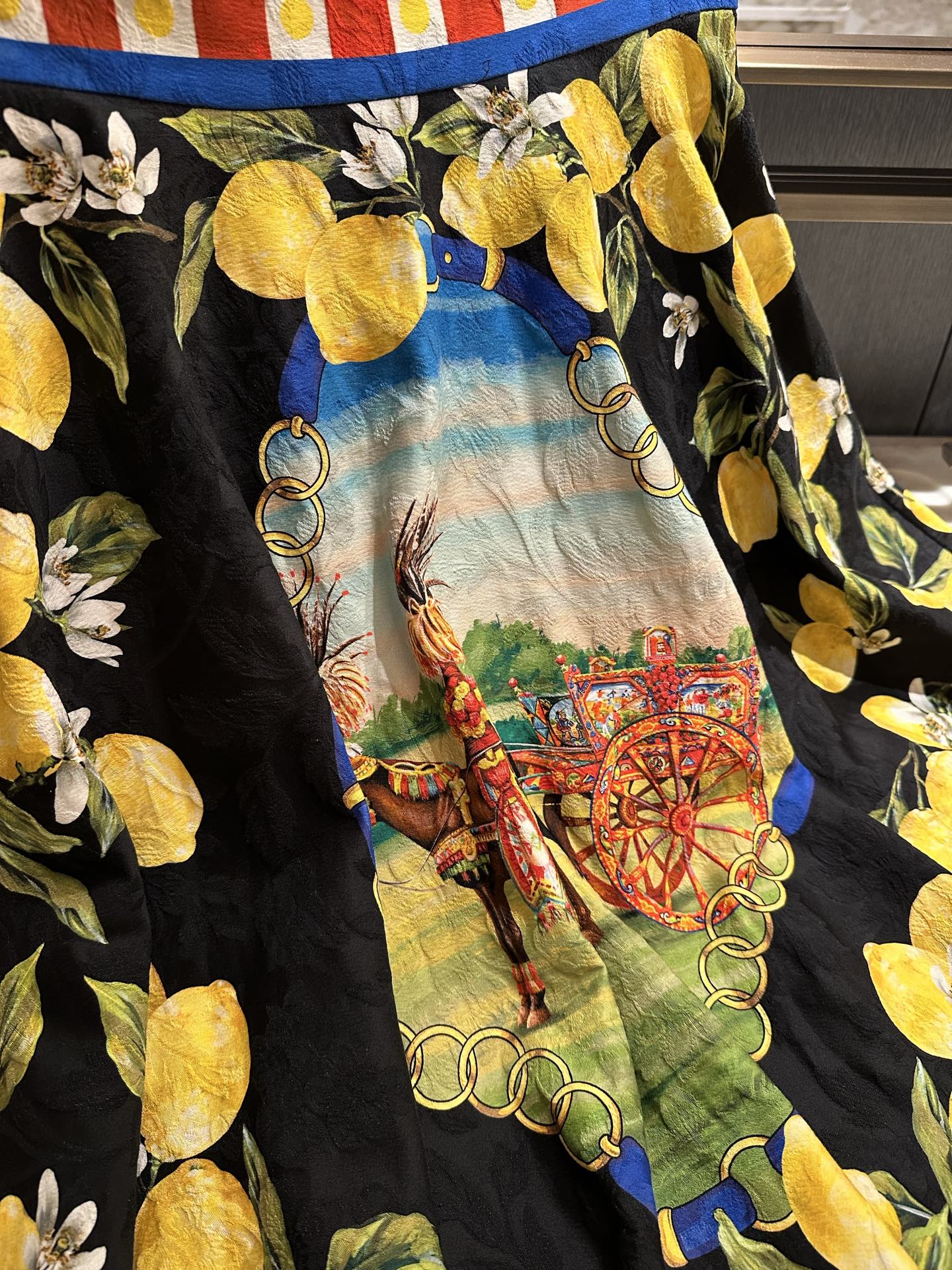 26春夏新款❤️马年马车系列定制提花纯棉面料！纯棉的面料凹凸有致现货36-38-40-42