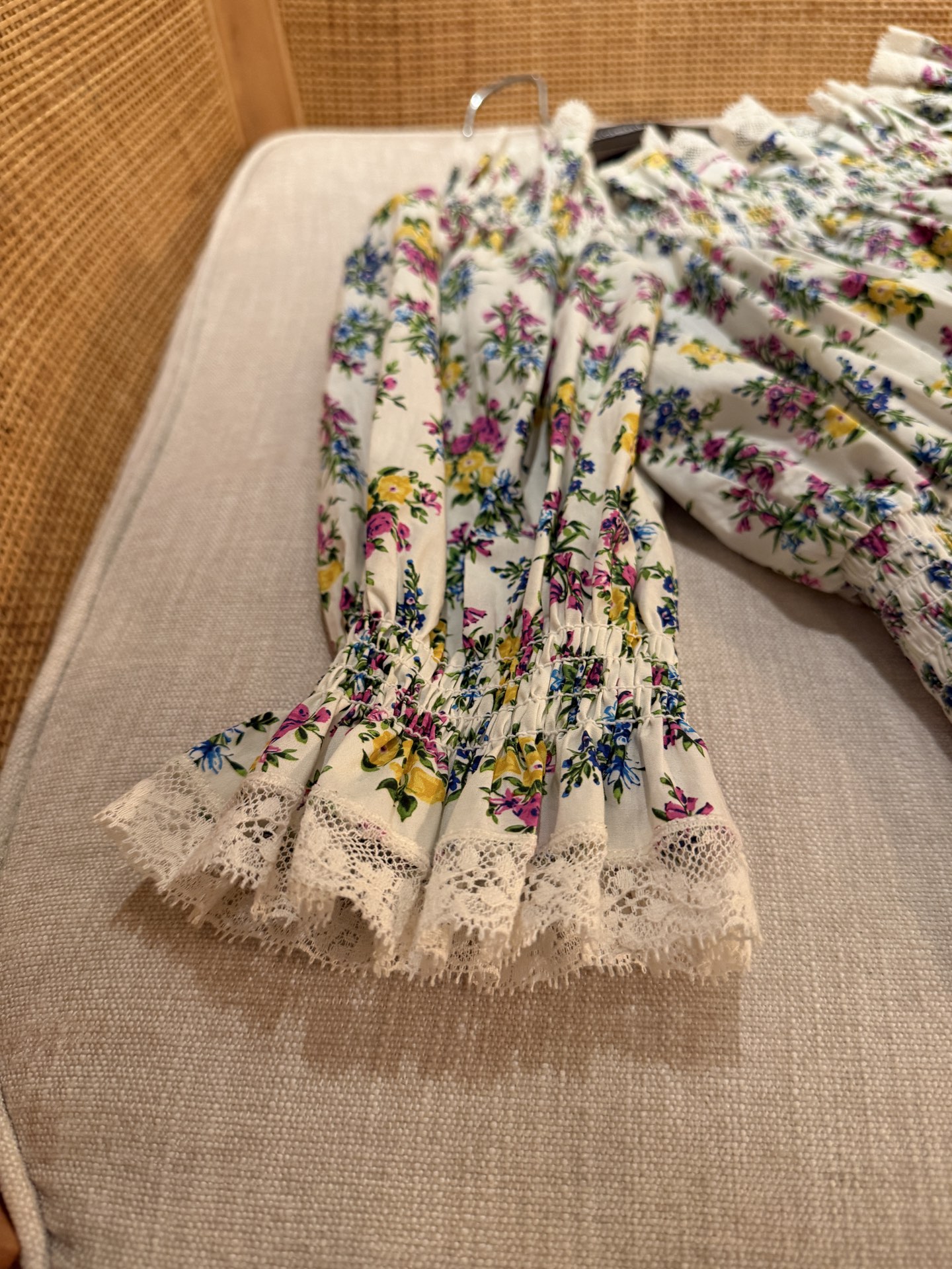 26春夏新款❤️现货纯棉打缆小碎花上衣！36-38-40-42