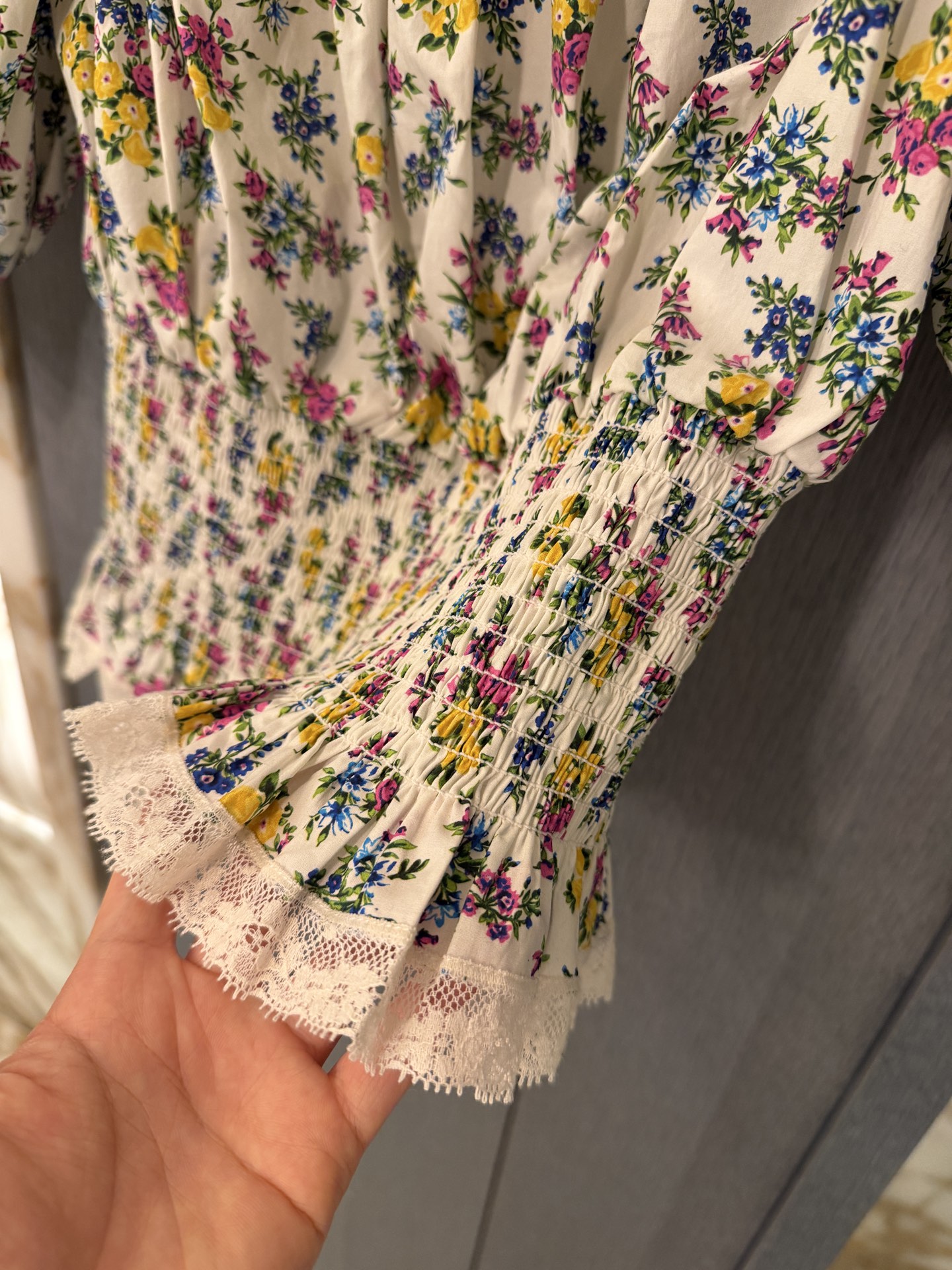 26春夏新款❤️现货纯棉打缆小碎花上衣！36-38-40-42