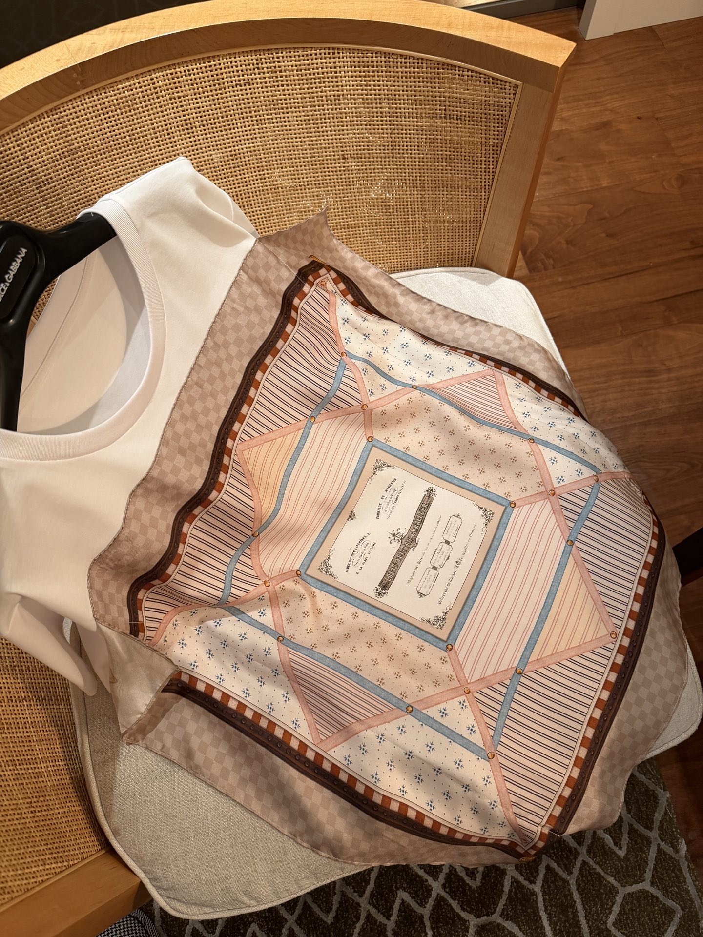 26春夏新款❤️针织拼接真丝上衣！排单出货36-38-40-42