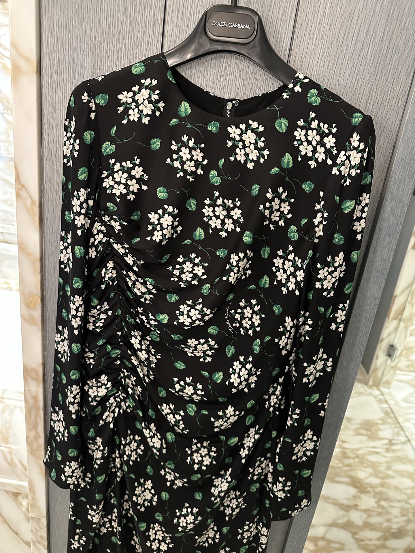 26春夏新款❤️真丝碎花收腰手摺连衣裙！里外全真丝面料排单15号出货36-38-40-42