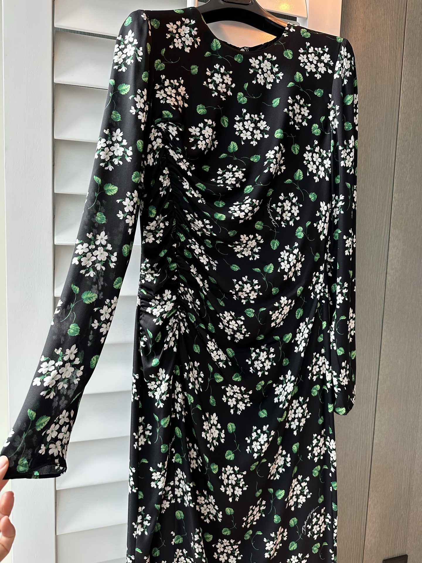 26春夏新款❤️真丝碎花收腰手摺连衣裙！里外全真丝面料排单15号出货36-38-40-42