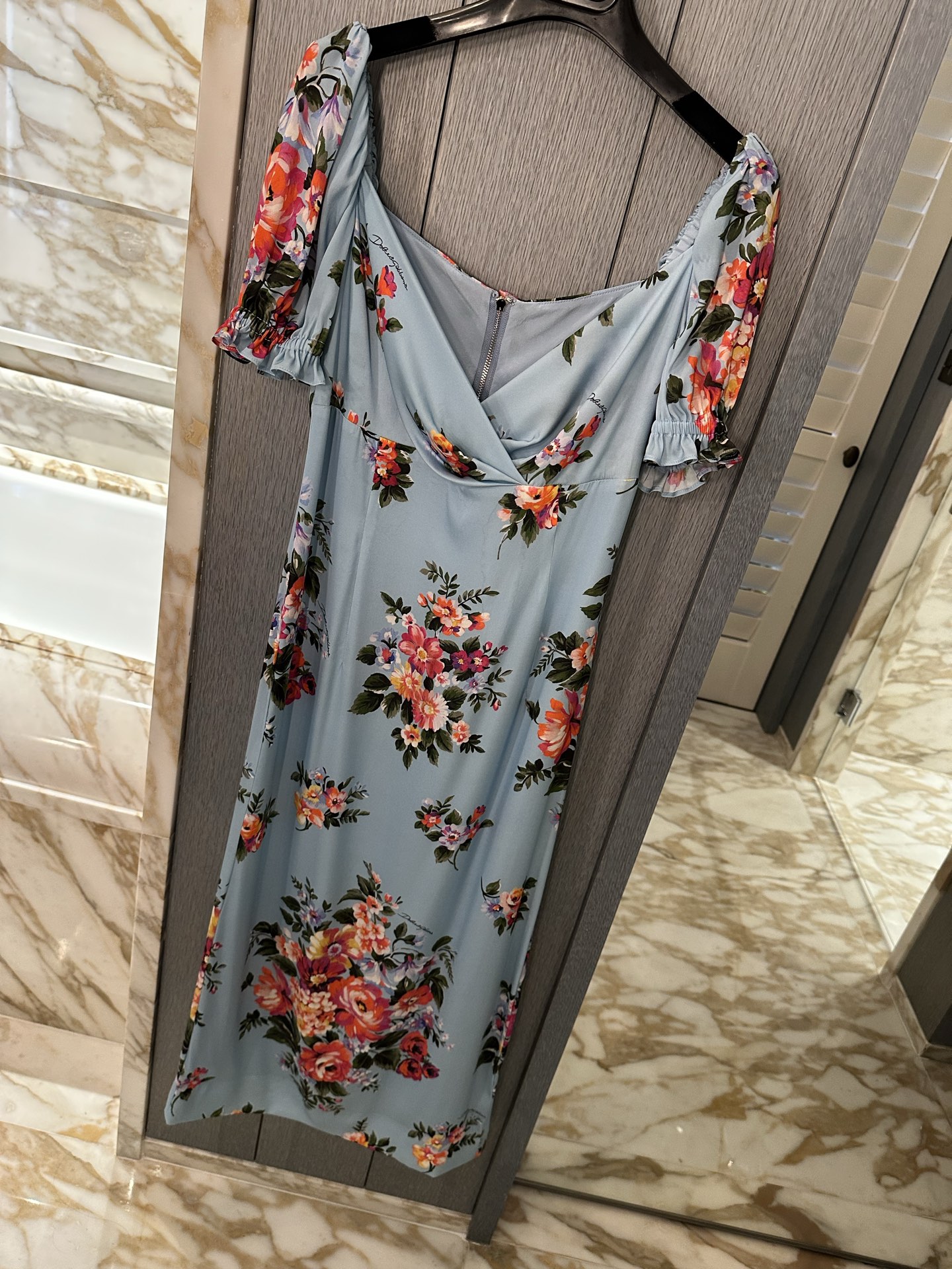 26春夏新款❤️性感收腰设计连衣裙！现货36-38-40-42