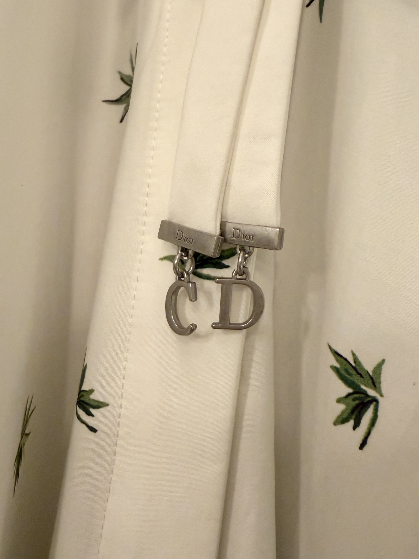 26春夏新款❤️丝绵印花大摆连衣裙！现货36-38-40-42