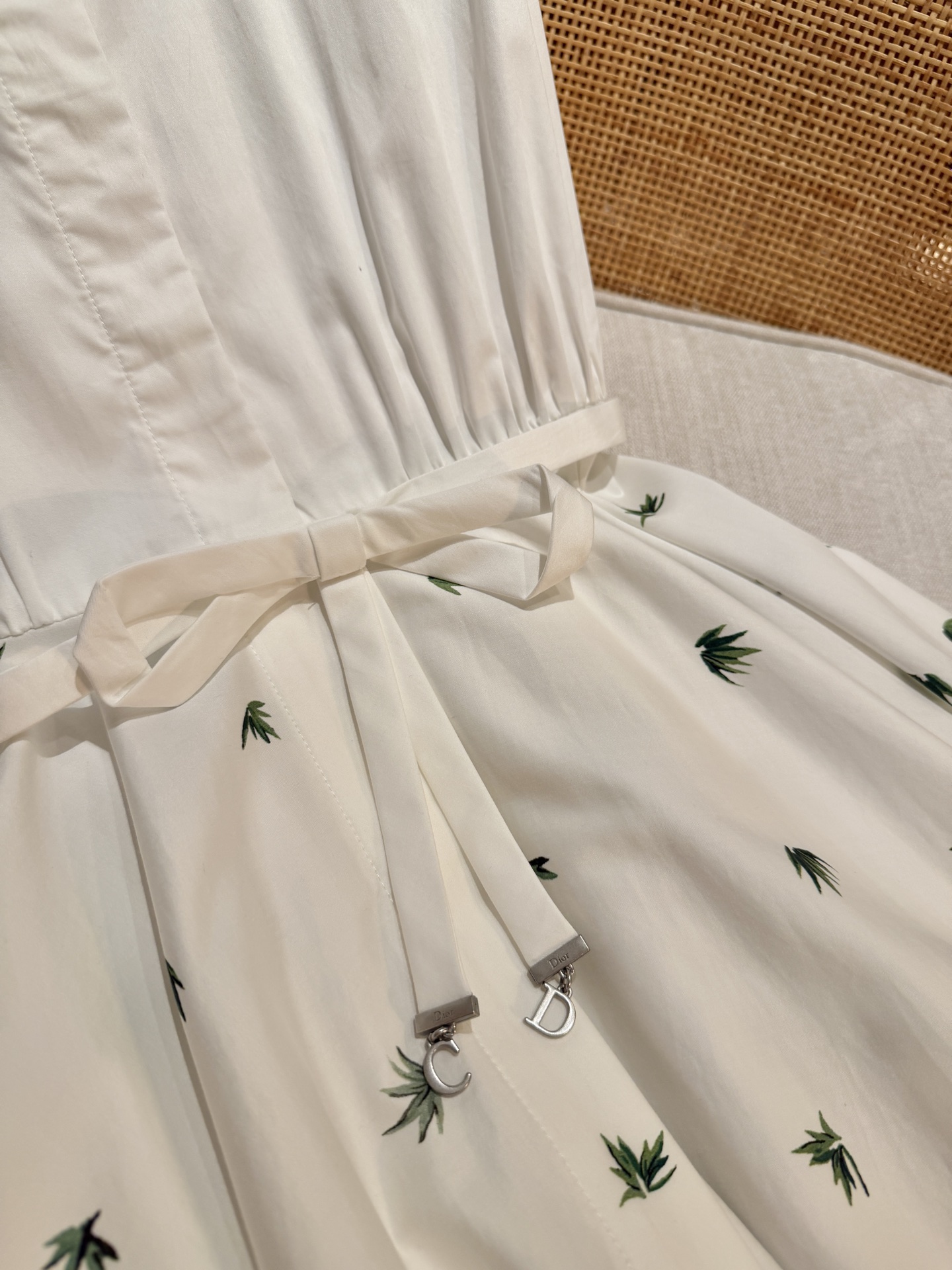 26春夏新款❤️丝绵印花大摆连衣裙！现货36-38-40-42