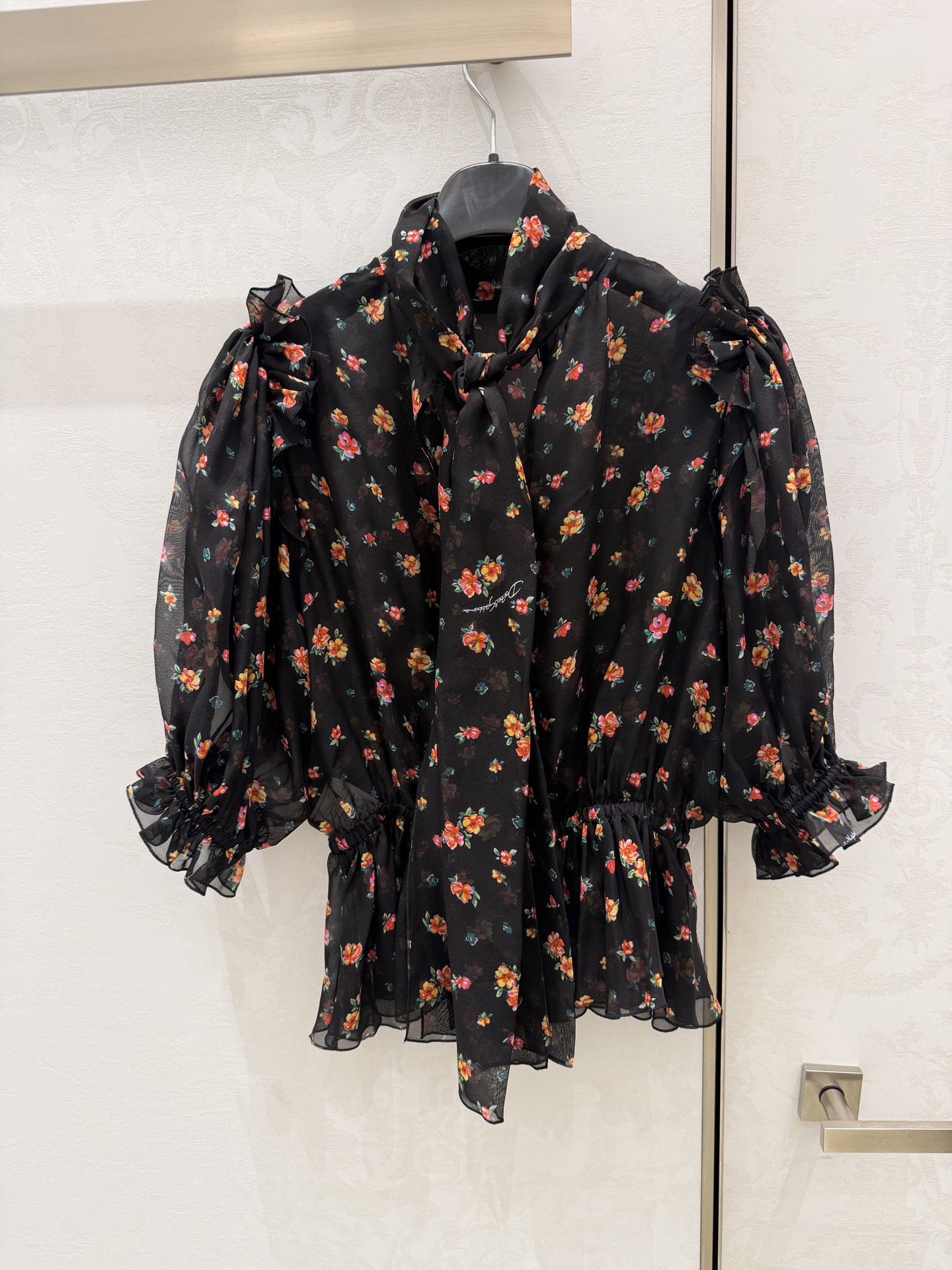 26春夏新款❤️小碎花真丝飘带上衣！现货36-38-40-42