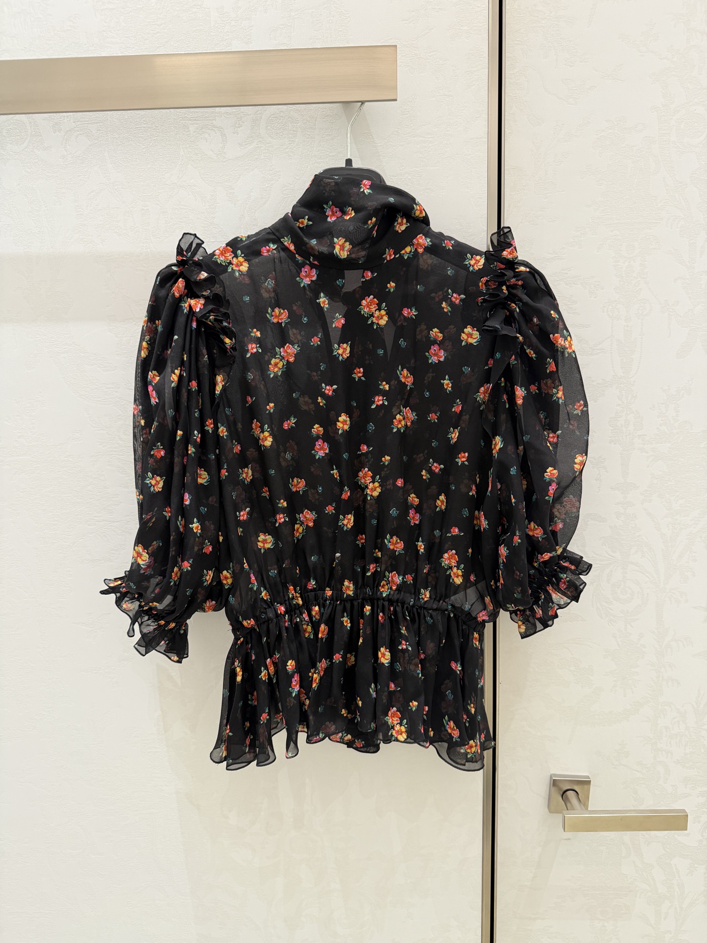 26春夏新款❤️小碎花真丝飘带上衣！现货36-38-40-42