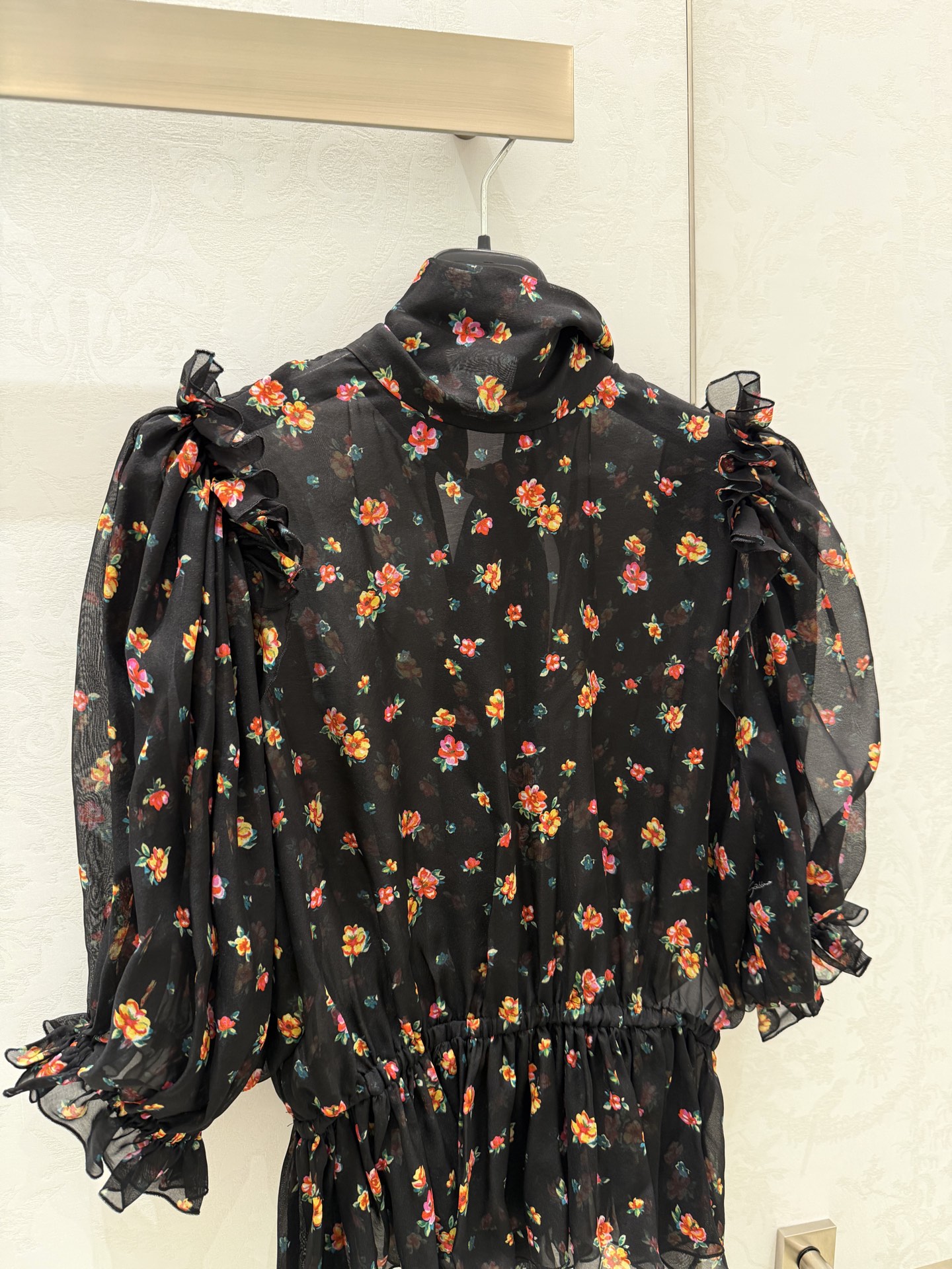 26春夏新款❤️小碎花真丝飘带上衣！现货36-38-40-42