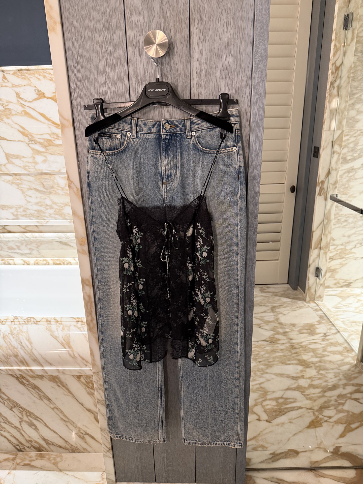 26春夏新款❤️真丝碎花吊带上衣！排单出货36-38-40-42