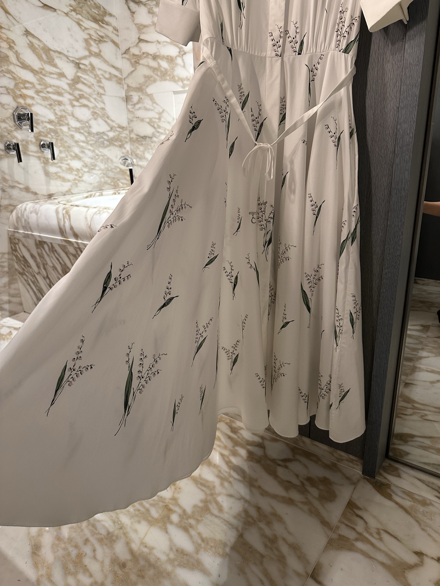 26春夏新款❤️丝绵印花大摆连衣裙！现货36-38-40-42