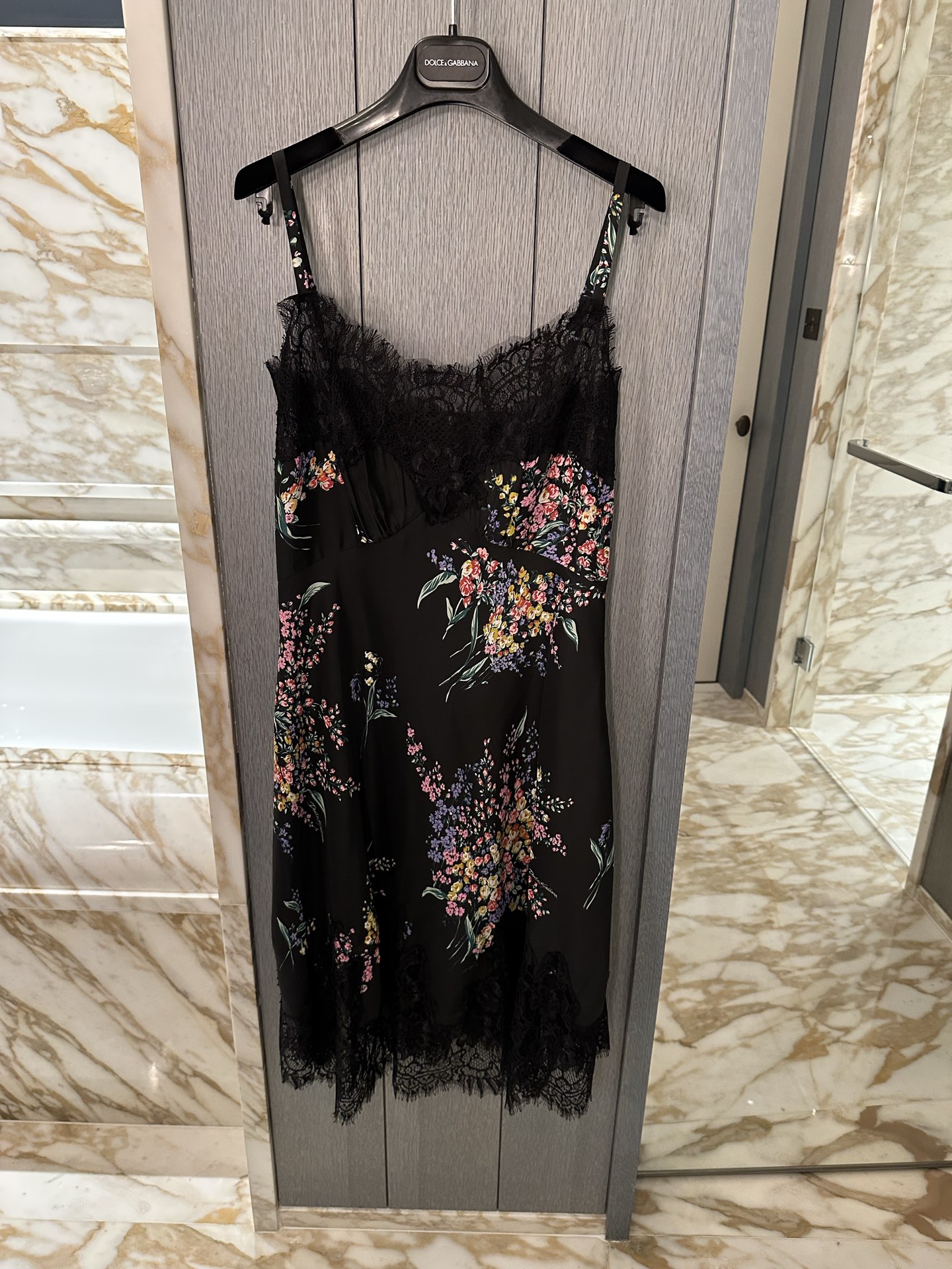 NO:839813,26 spring and summer new silk printed lace splicing suspender dress!  Original customized Saturday shipment 36-38-40-42, skirts, real silk,1986090926春夏新款真丝印花蕾丝拼接吊带连衣裙！原版定制周六出货36-38-40-42,,skirts,real silk,,Women's clothing