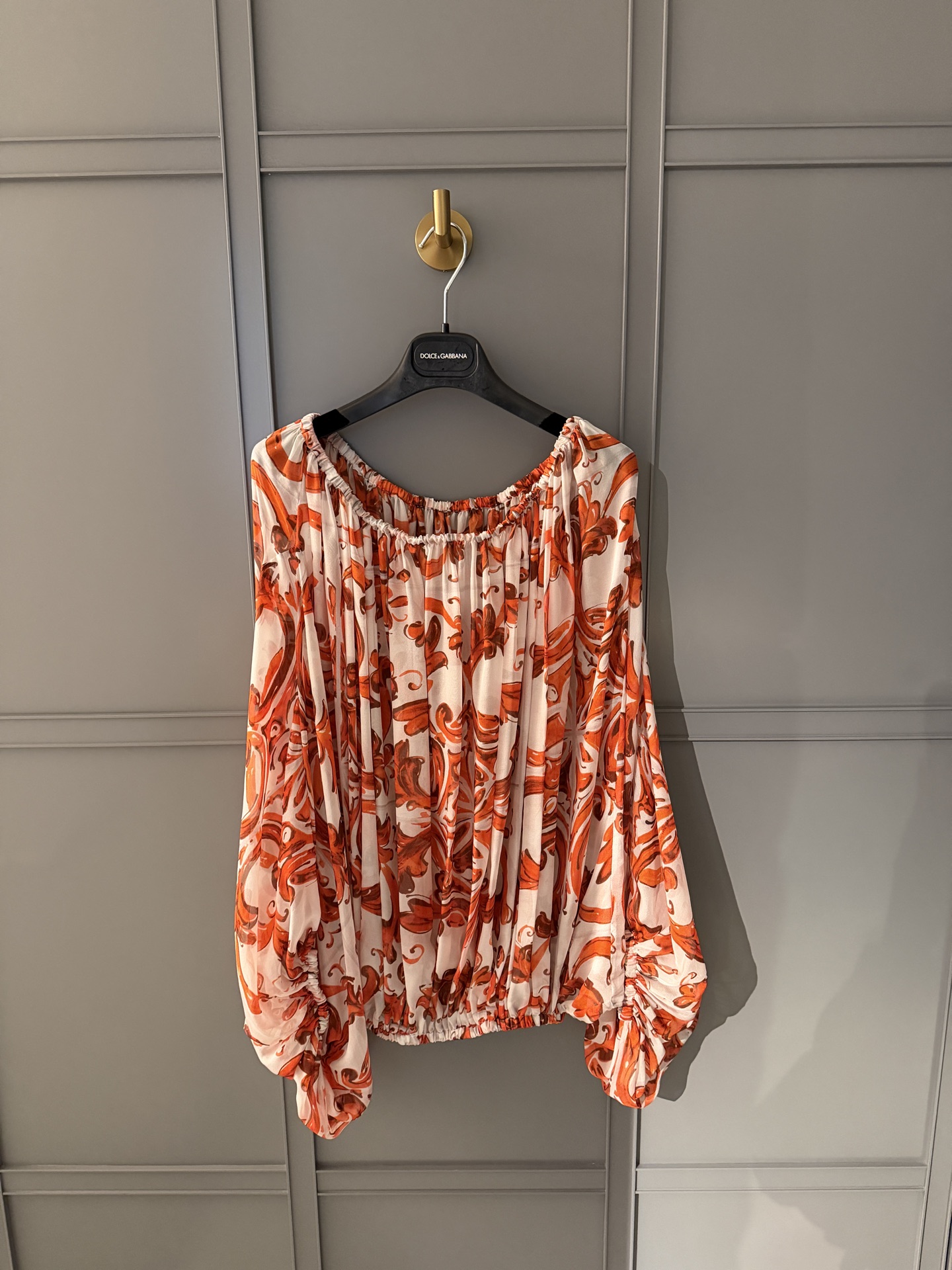 NO:875214,26 spring and summer new red silk ceramic glaze series tops in stock 36-38-40-42,,real silk,1986090926春夏新款红色真丝陶釉系列上衣现货36-38-40-42,,real silk,,Women's clothing