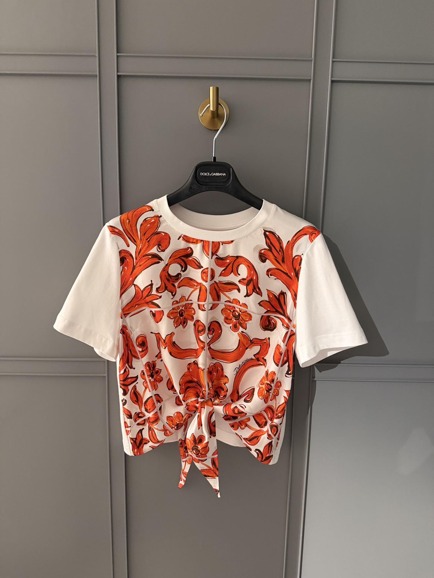 NO:877448,26 new spring and summer new silk front knitted tops at the back!  Arrange order for shipment on the 10th, 36-38-40-42, real silk,1986090926春夏新款前面真丝后面针织上衣！排单10号出货36-38-40-42,,real silk,,Women's clothing