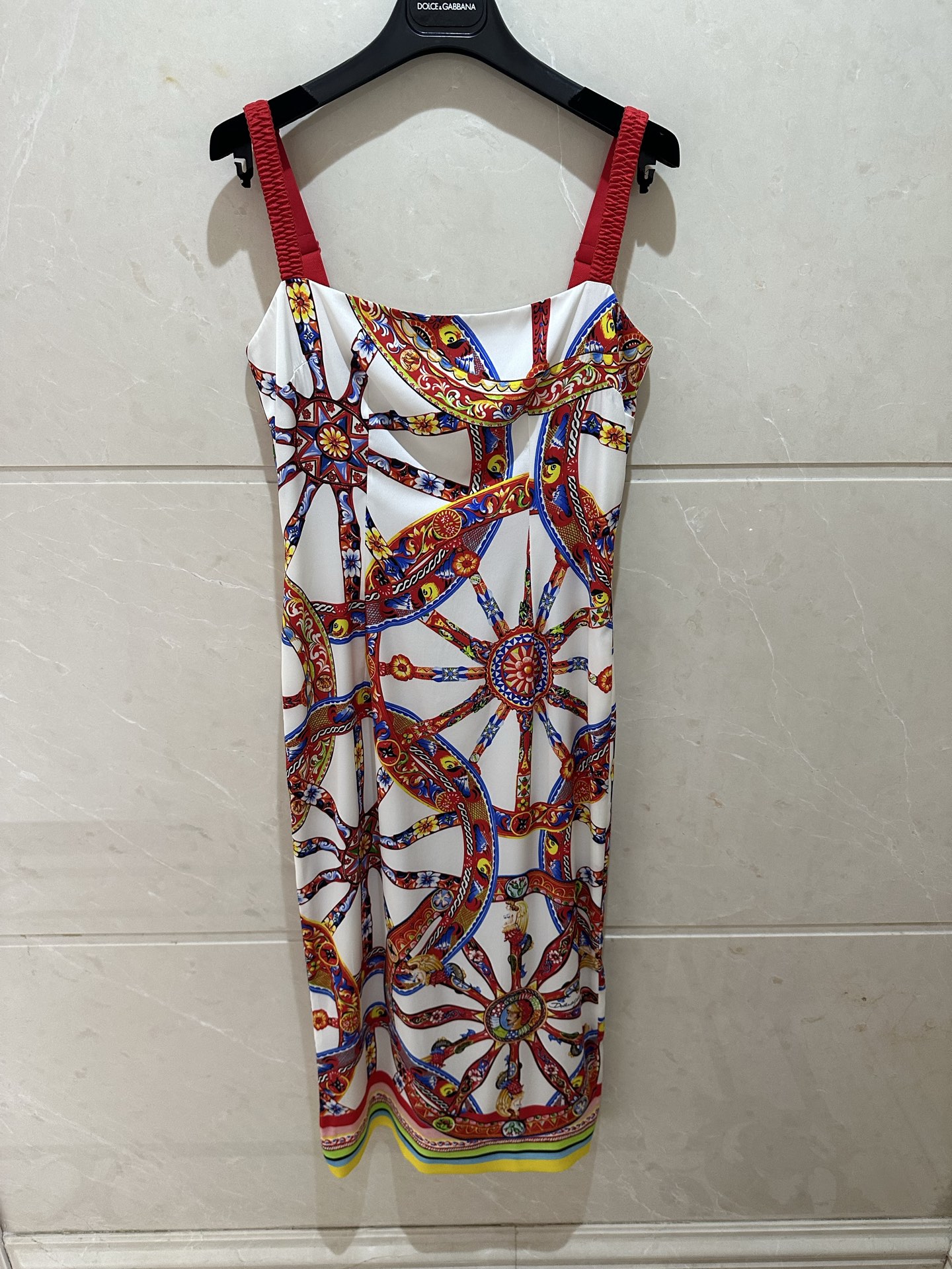 NO:954038,26 spring and summer new silk suspender wheel color picture dress!  All silk fabric inside and out!  Spot 36-38-40-42,,skirts,real silk,1986090926春夏新款真丝吊带车轮彩色图连衣裙！里外全真丝面料！现货36-38-40-42,,skirts,real silk,,Women's clothing