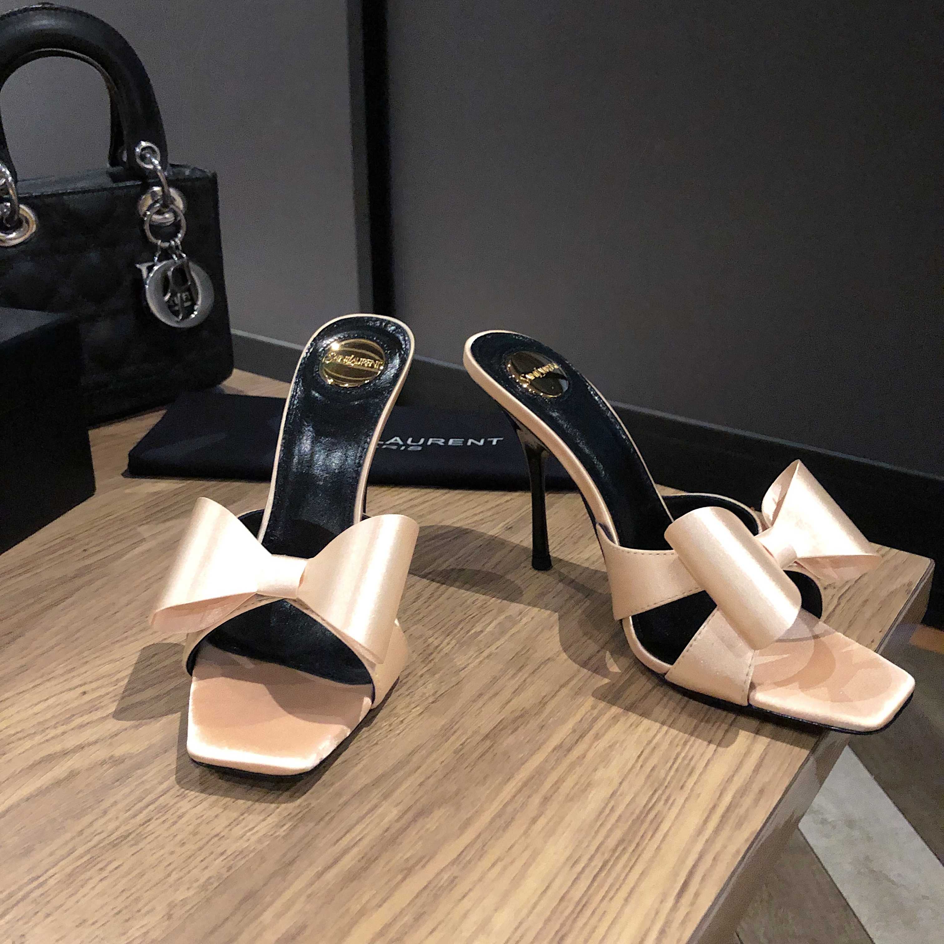 Saint Laurent Classic Luxury Leather Shoe Loafer Ref 5