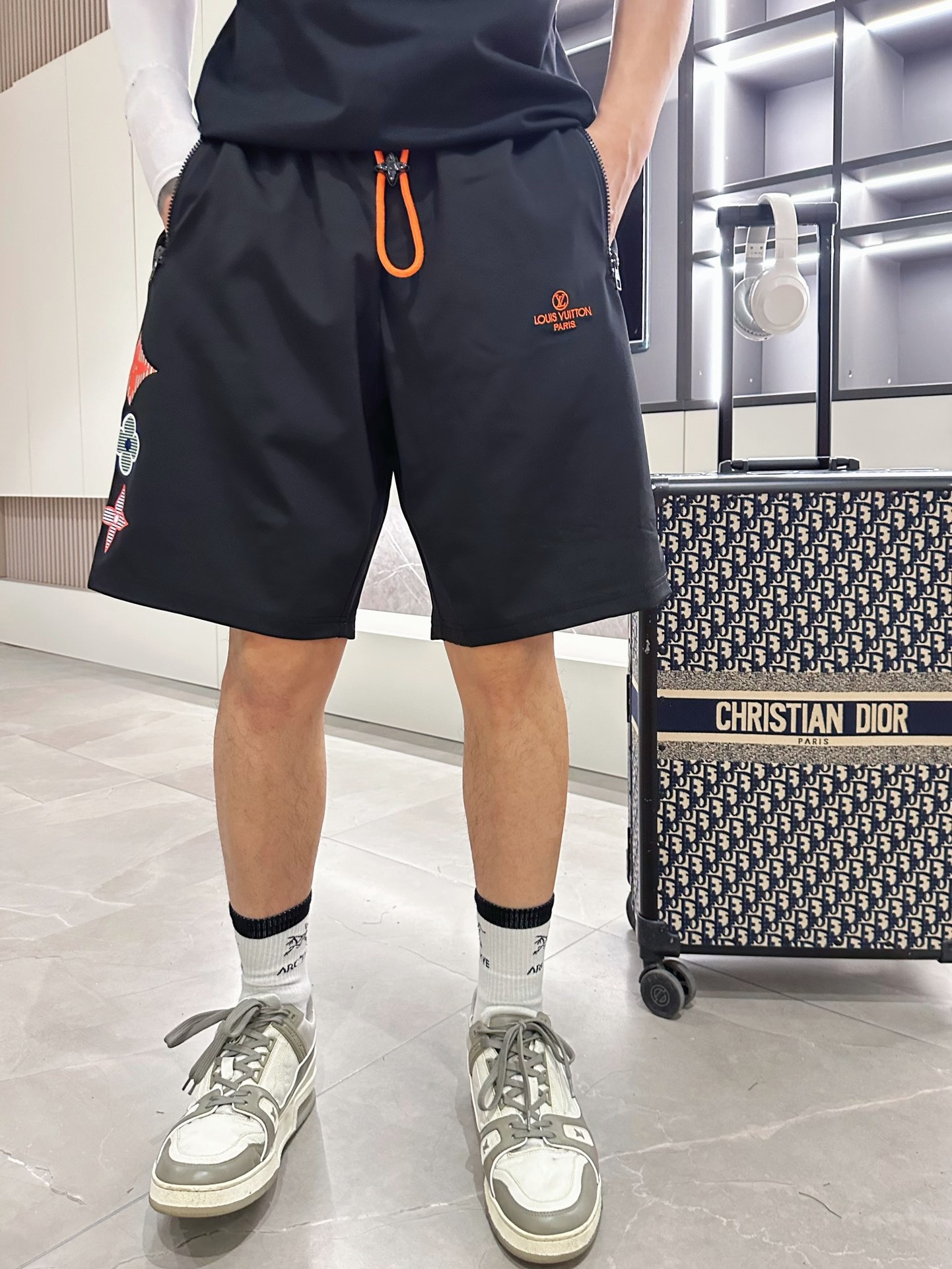 LV men LV 2026 New ， ， ， ， logo ， ！ ！ ：M-XXXL — photo 2