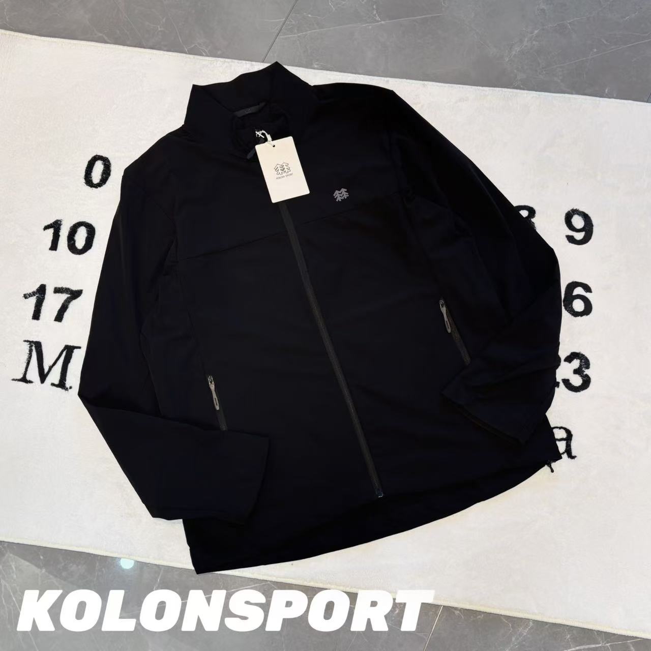 KOLONSPORT Lightweight Windproof Softshell Jacket - Versatile Outdoor Style