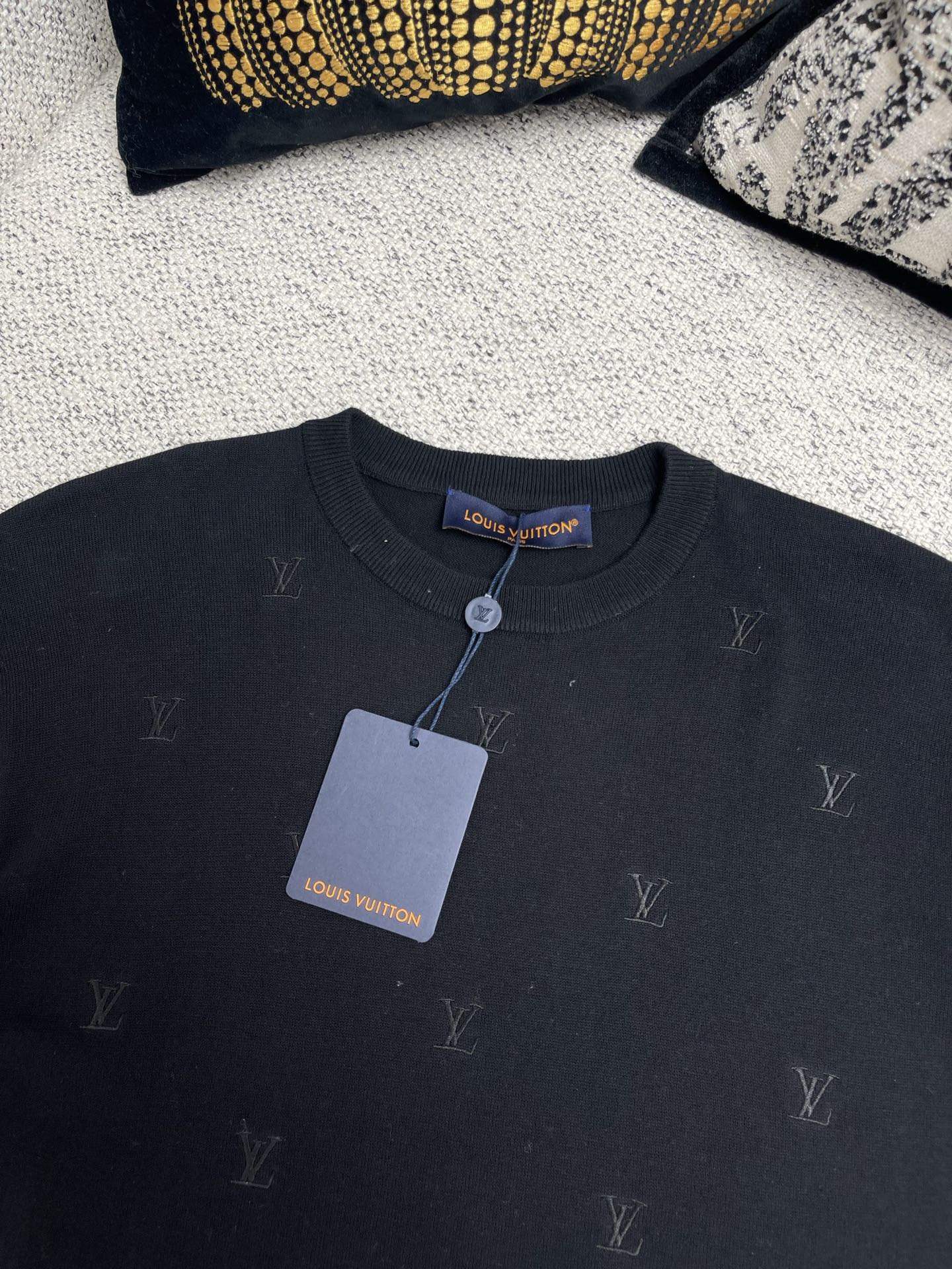 루이비통 25SS 남성 반팔 131759 Louis Vuitton T Shirt 썸네일 이미지