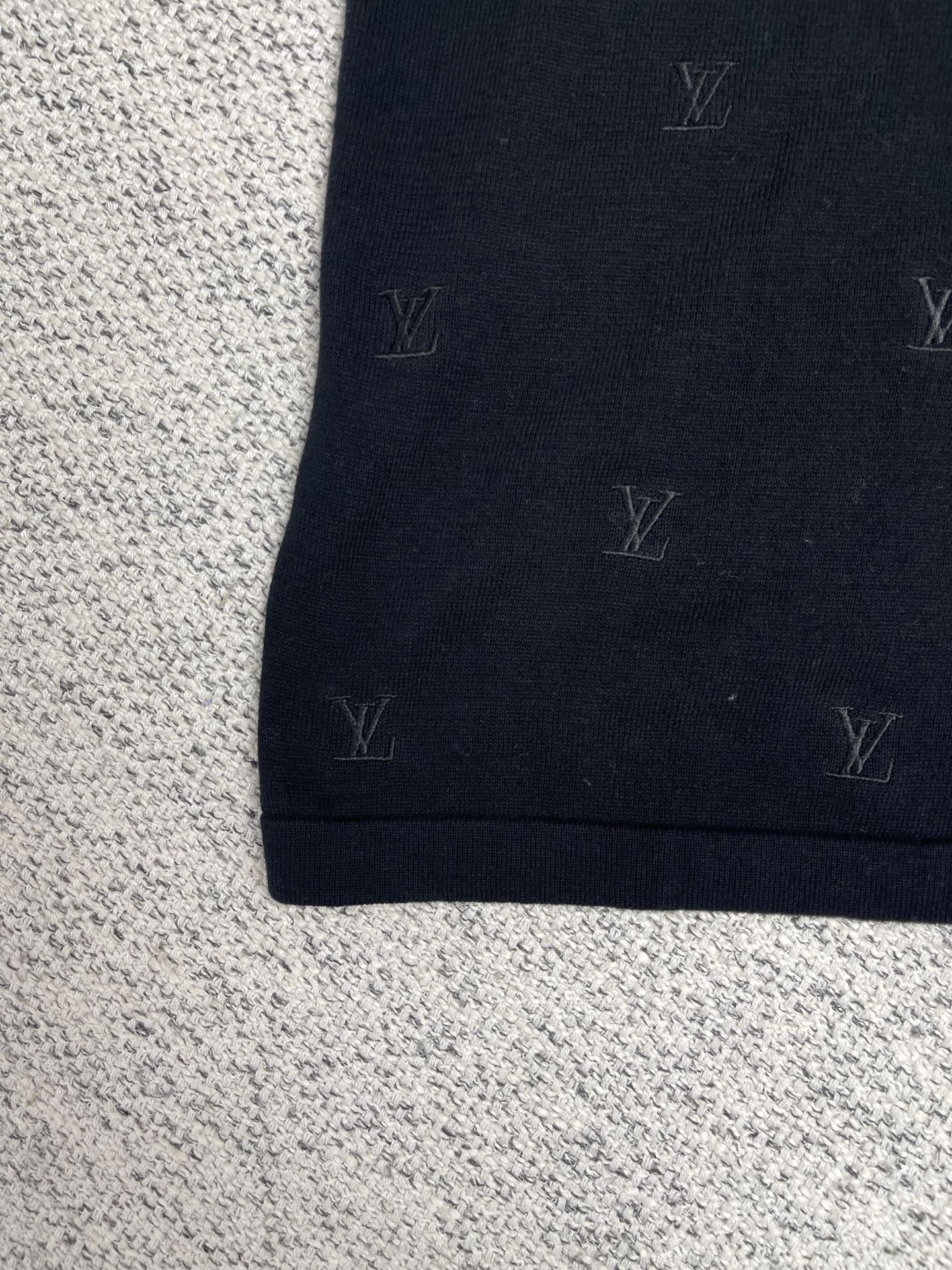 루이비통 25SS 남성 반팔 131759 Louis Vuitton T Shirt 썸네일 이미지