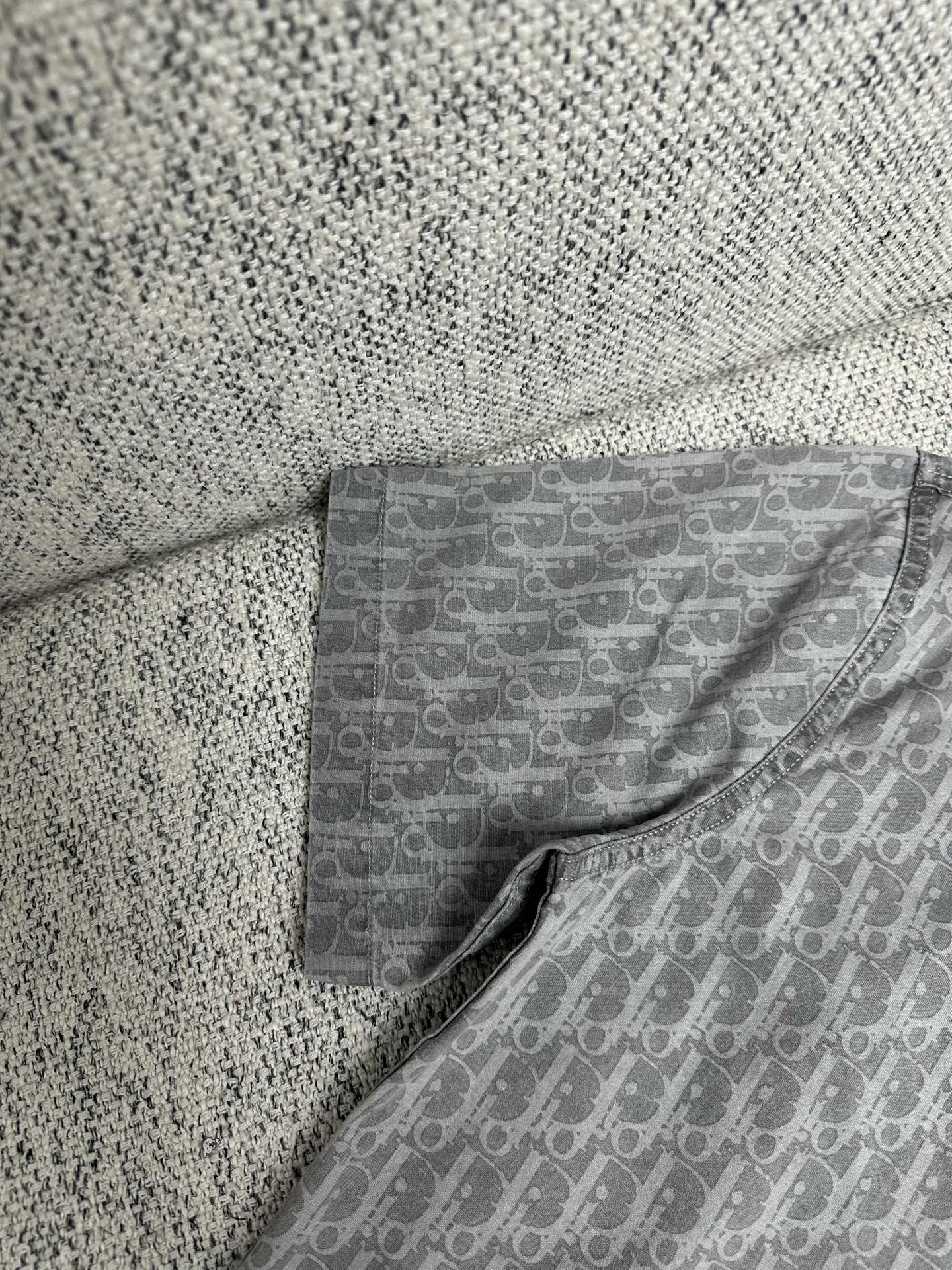디올 25SS 남성 반팔 131752 Dior T Shirt 썸네일 이미지