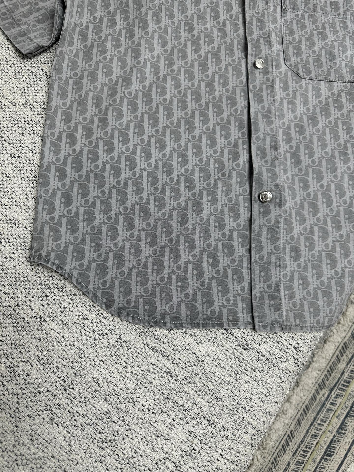 디올 25SS 남성 반팔 131752 Dior T Shirt 썸네일 이미지