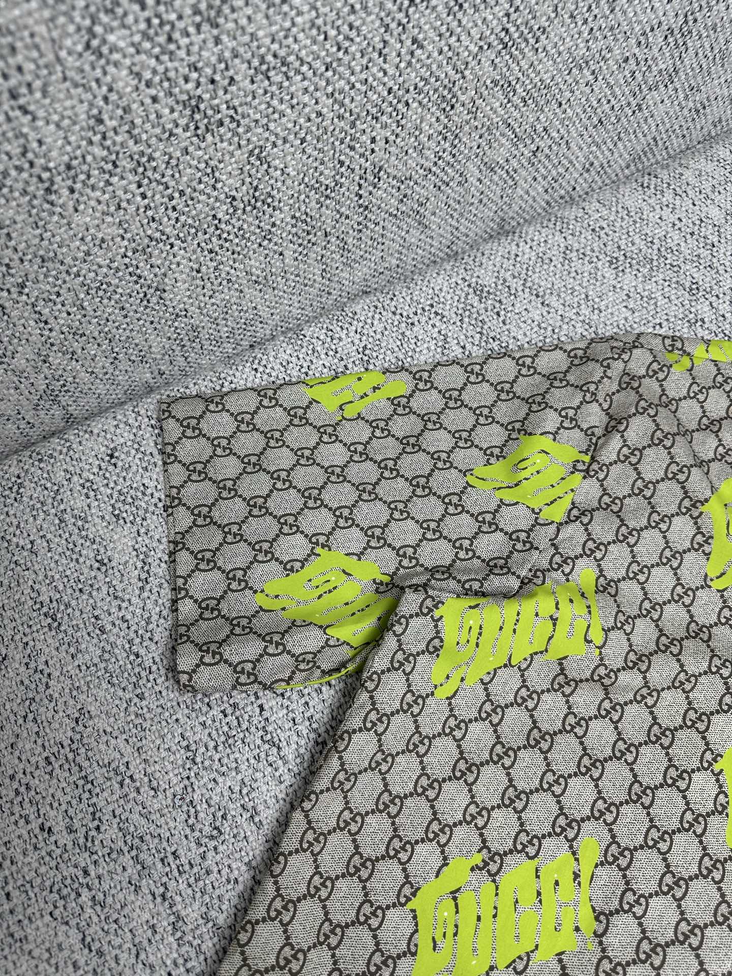 구찌 남성 반팔 131749 Gucci T Shirt 썸네일 이미지