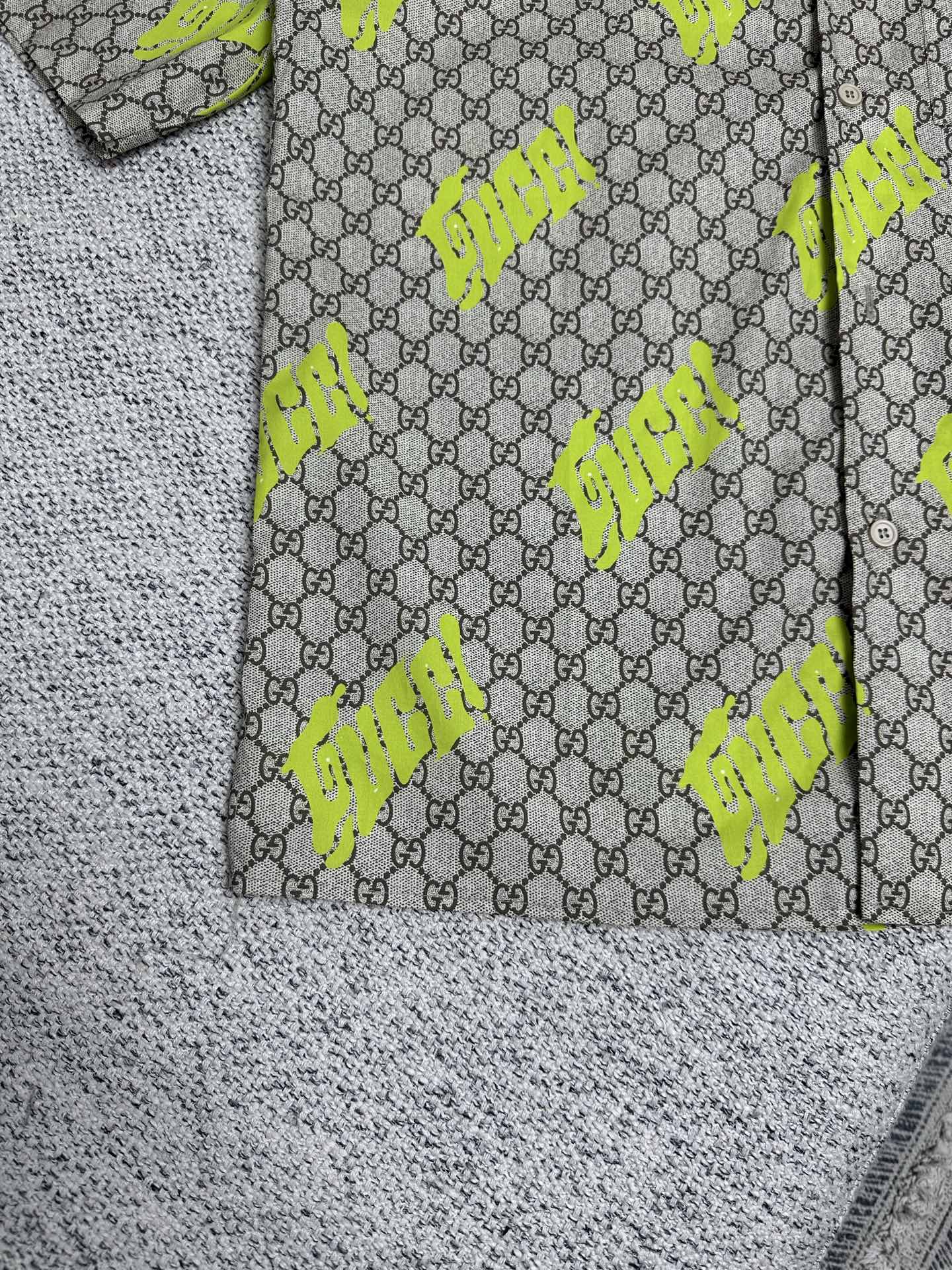 구찌 남성 반팔 131749 Gucci T Shirt 썸네일 이미지
